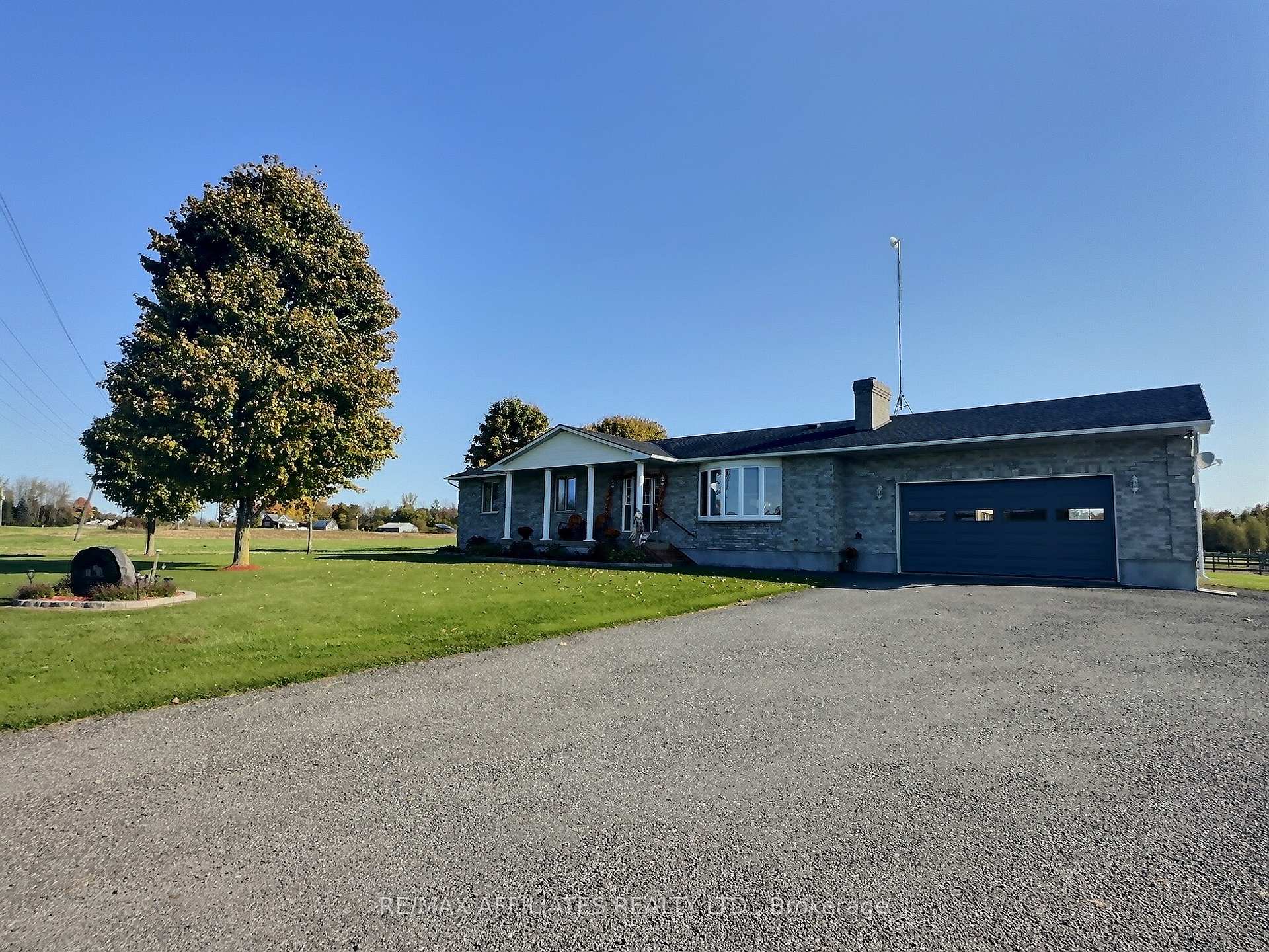 Photo 12 of 3611 Weir Road, Edwardsburgh/Cardinal, Edwardsburgh/Cardinal Twp — HOMEH