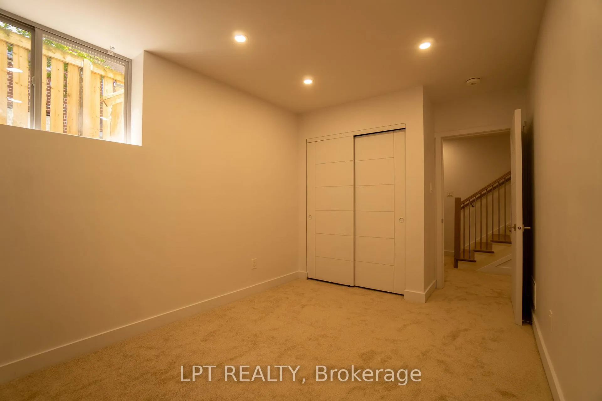 Photo 19 of Unit F, 14 Stevens Avenue, Ottawa, Vanier — HOMEH