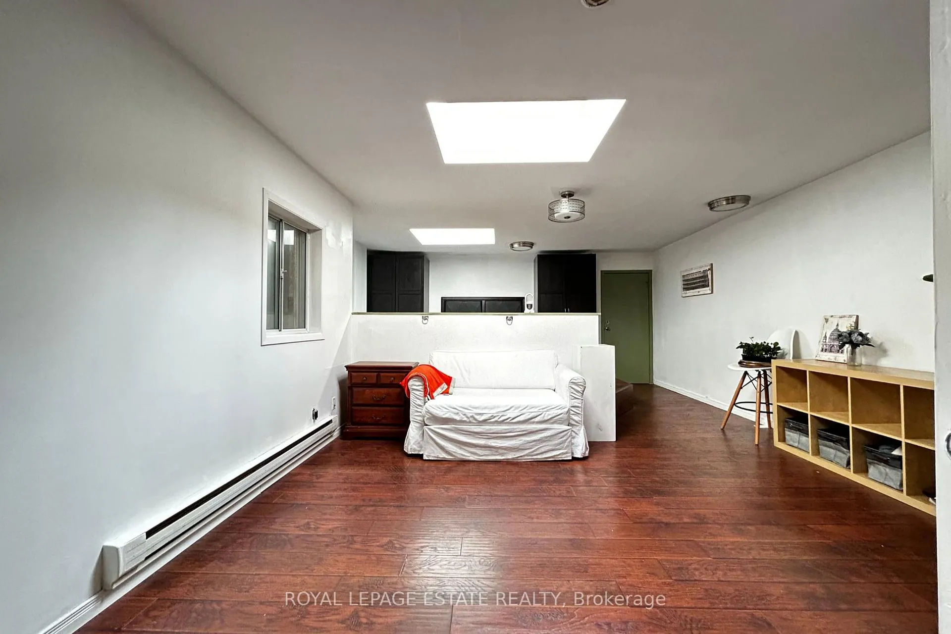 Photo 4 of Unit 2, 1916 Queen Street E, Toronto, The Beaches — HOMEH