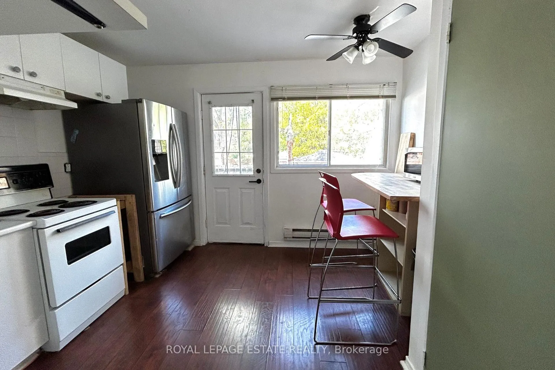 Photo 8 of Unit 2, 1916 Queen Street E, Toronto, The Beaches — HOMEH