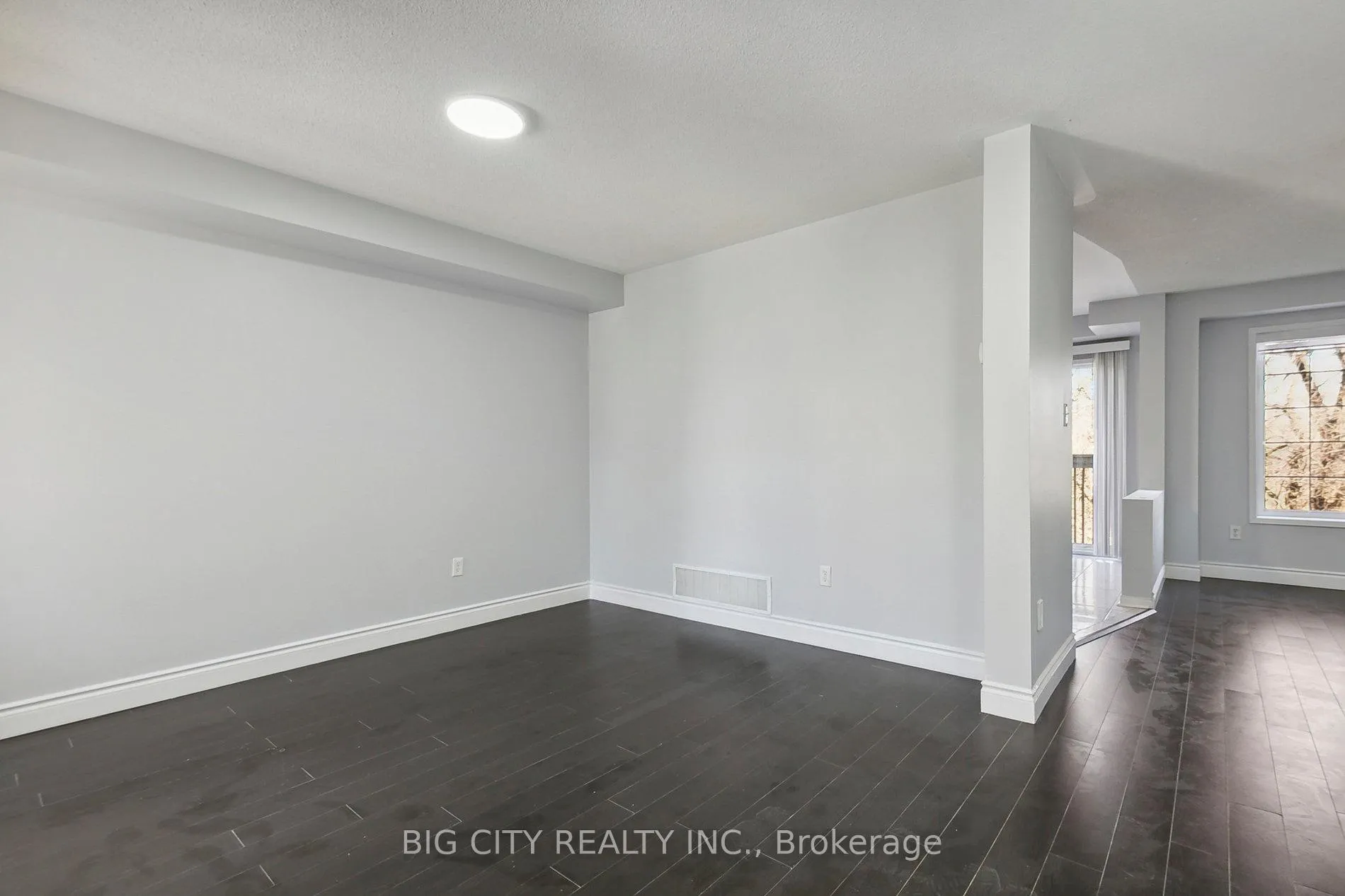 Photo 2 of Unit Upper, 27 Angier Crescent, Ajax, South East — HOMEH