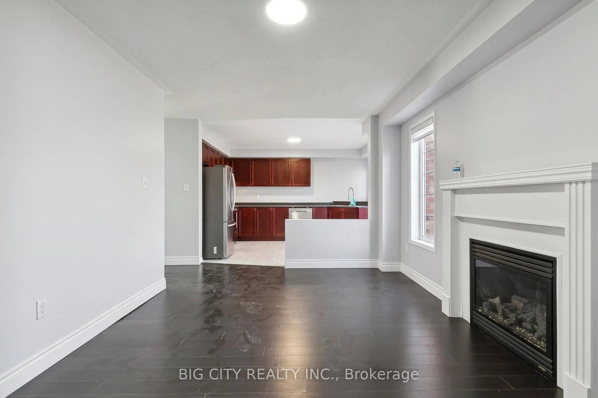 Photo 7 of Unit Upper, 27 Angier Crescent, Ajax, South East — HOMEH