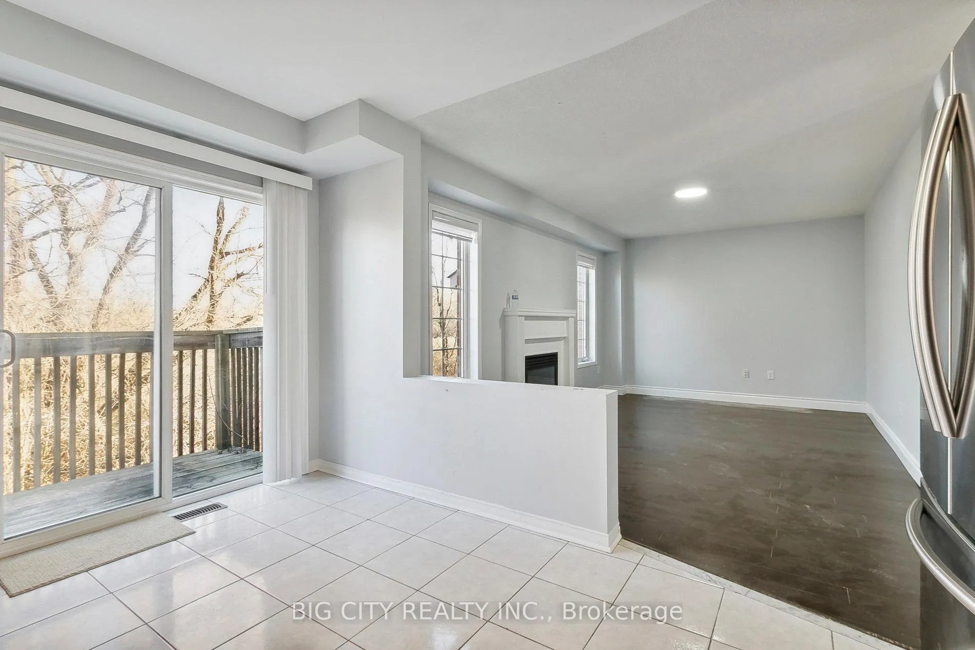 Photo 11 of Unit Upper, 27 Angier Crescent, Ajax, South East — HOMEH