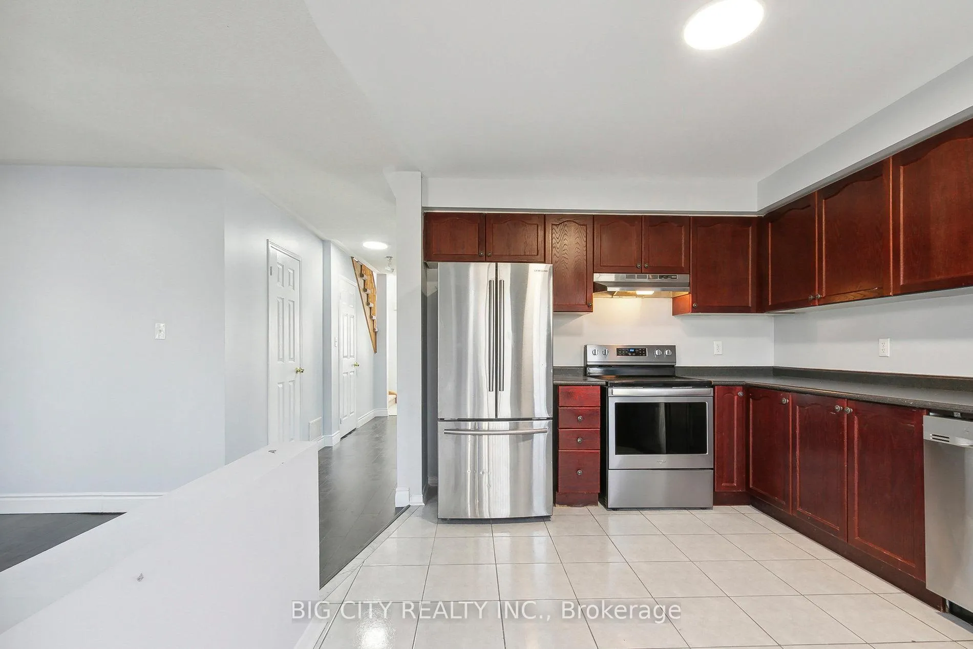 Photo 12 of Unit Upper, 27 Angier Crescent, Ajax, South East — HOMEH