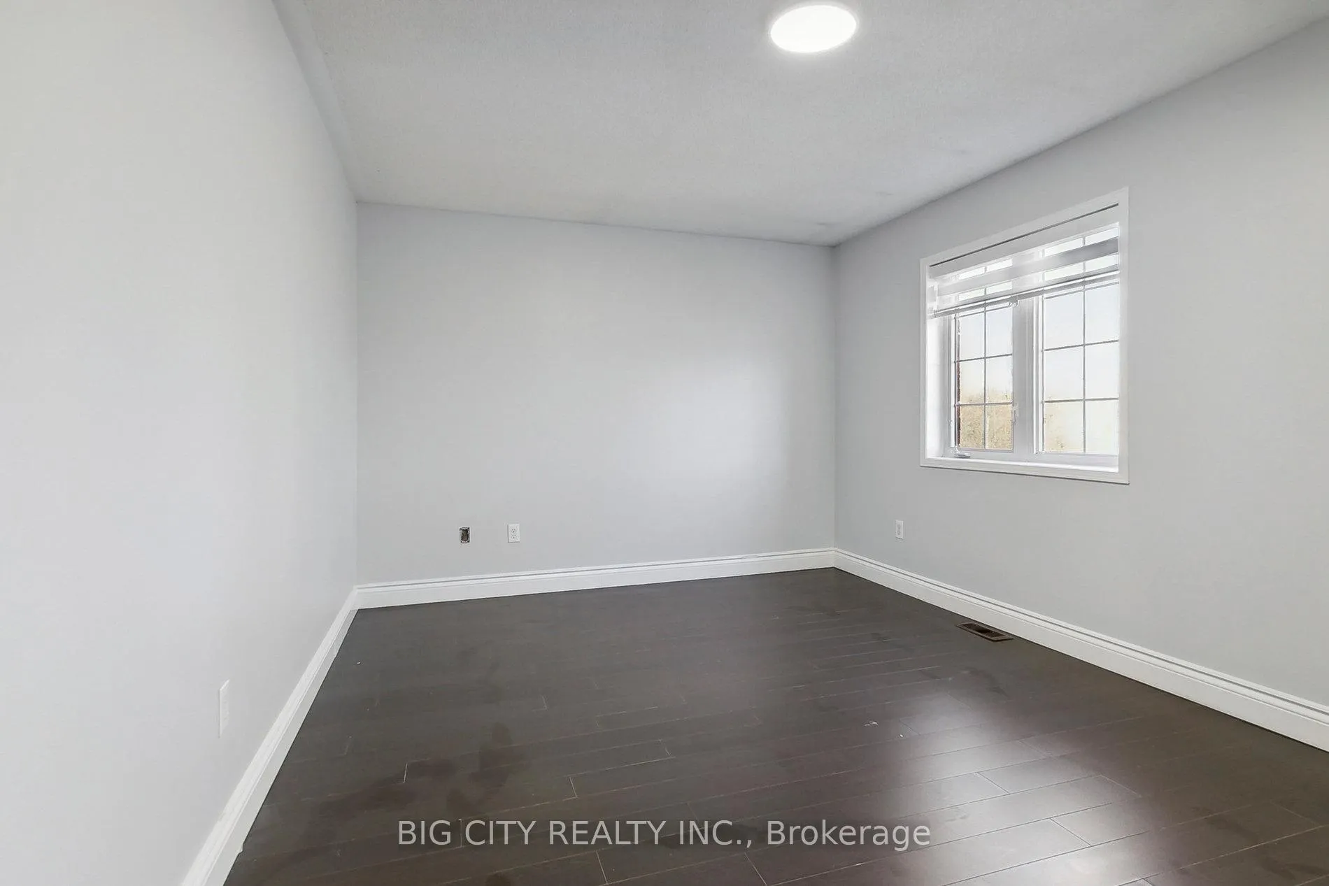 Photo 15 of Unit Upper, 27 Angier Crescent, Ajax, South East — HOMEH