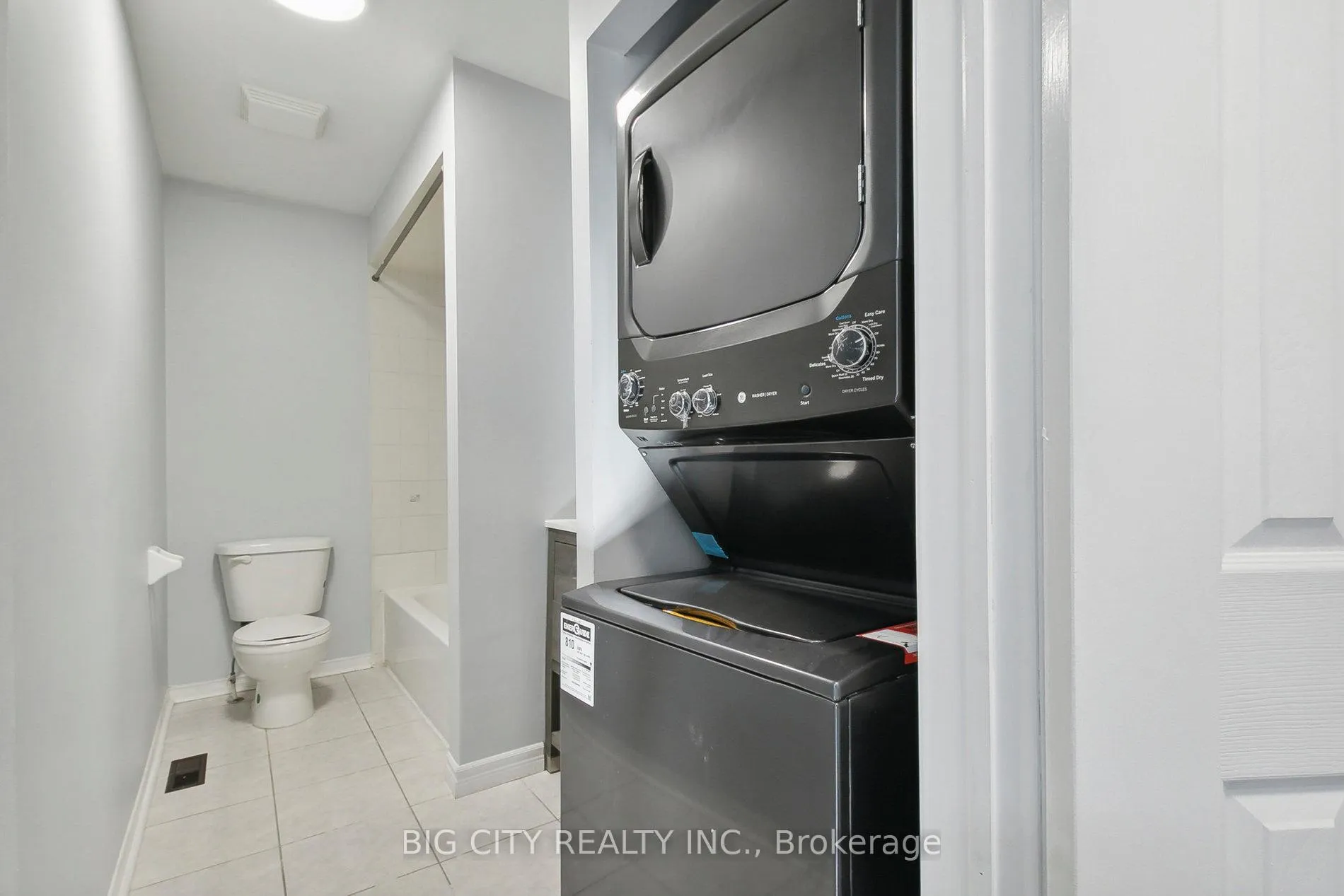 Photo 24 of Unit Upper, 27 Angier Crescent, Ajax, South East — HOMEH
