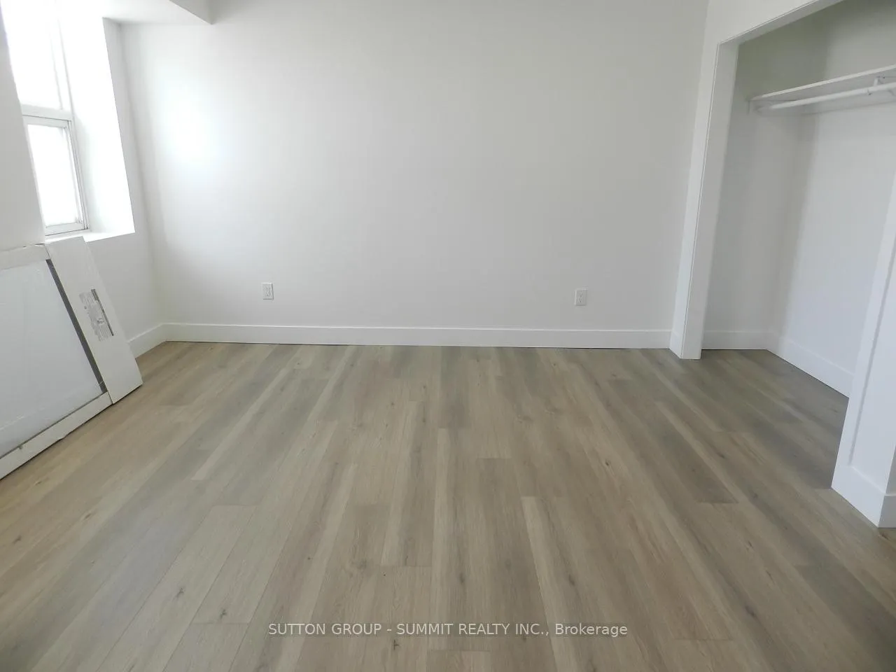 Photo 6 of Unit 2/F, 577 Gerrard Street, Toronto, North Riverdale — HOMEH