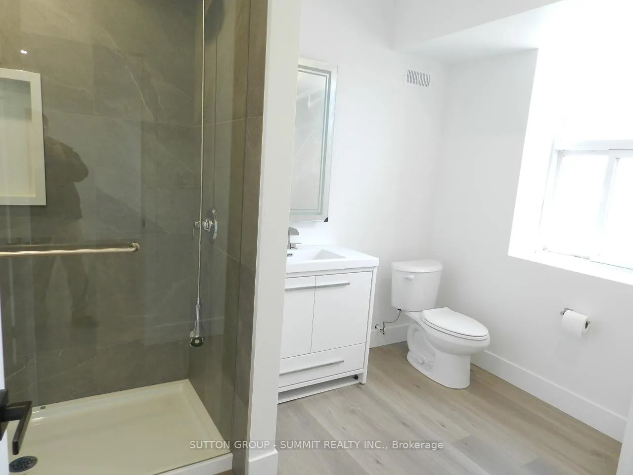 Photo 8 of Unit 2/F, 577 Gerrard Street, Toronto, North Riverdale — HOMEH