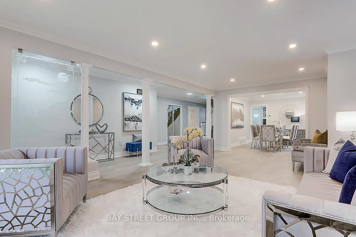 Photo 4 of 46 Harvest Moon Drive, Markham, Milliken Mills West — HOMEH