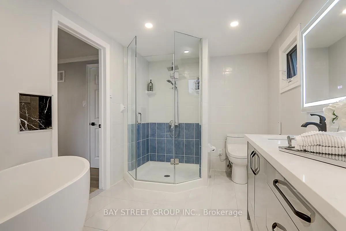 Photo 15 of 46 Harvest Moon Drive, Markham, Milliken Mills West — HOMEH