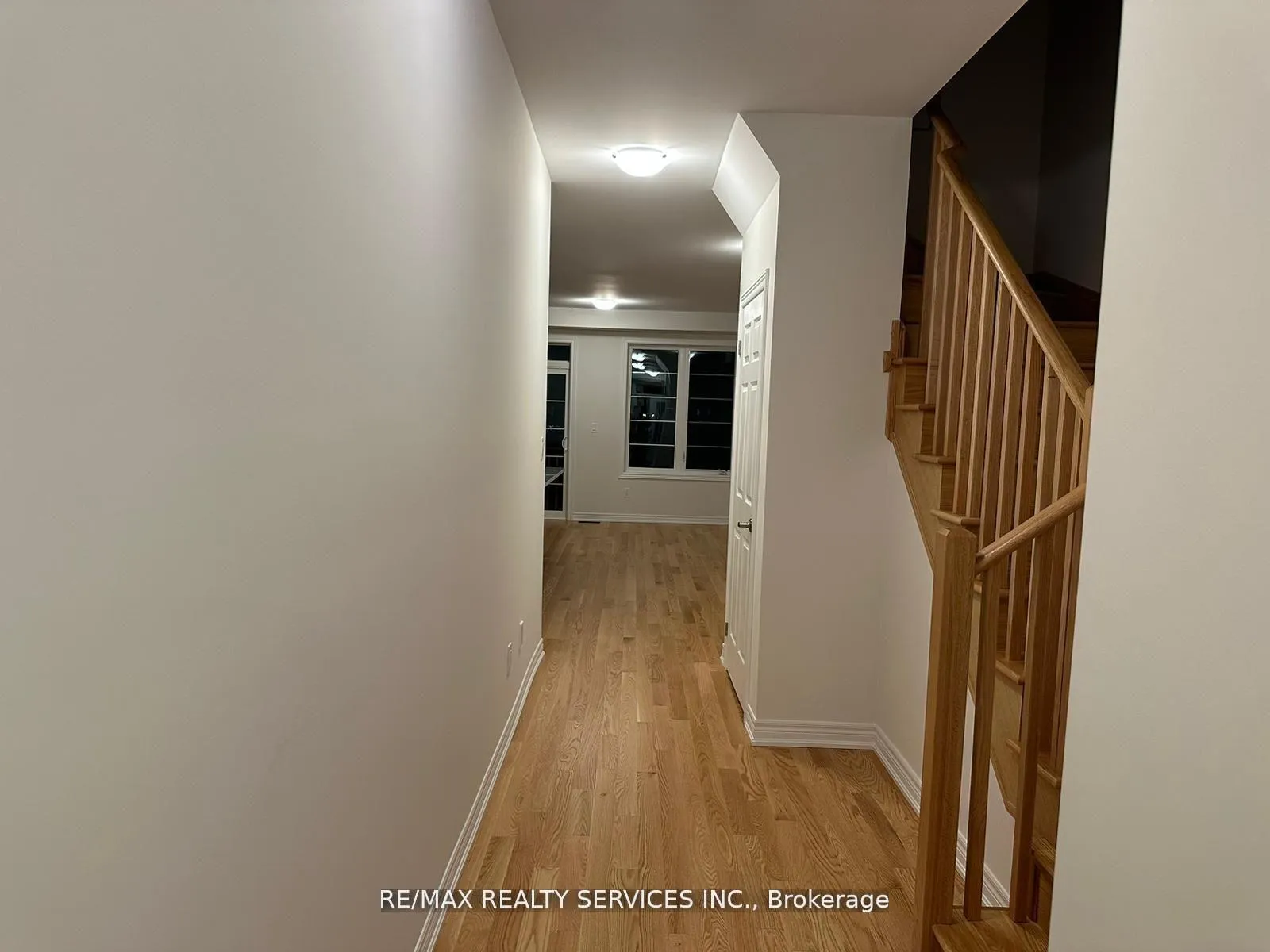 Photo 2 of 93 Air Dancer Crescent, Oshawa, Windfields — HOMEH