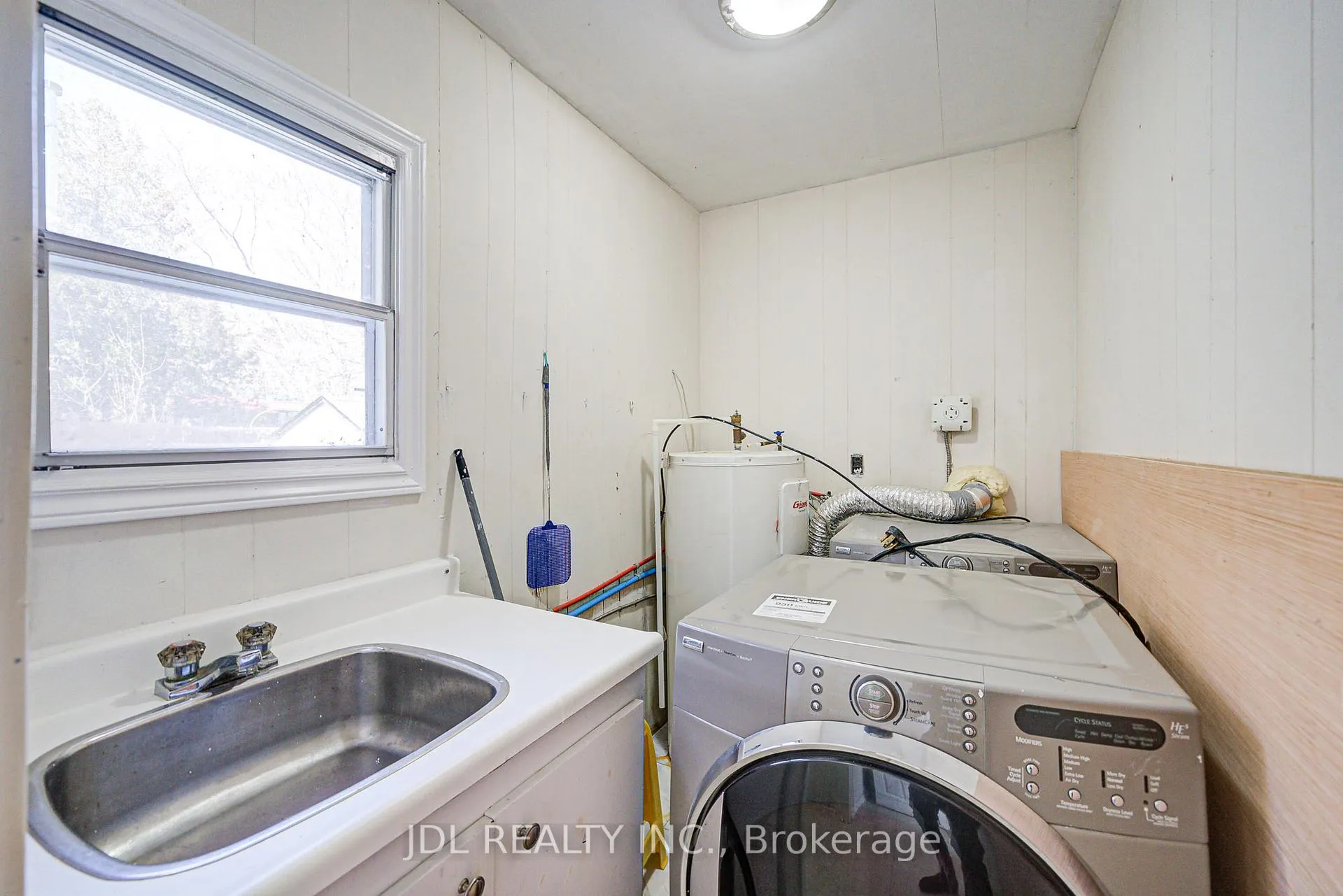 Photo 13 of 462 Crystal Beach Boulevard, Whitby, Whitby Industrial — HOMEH