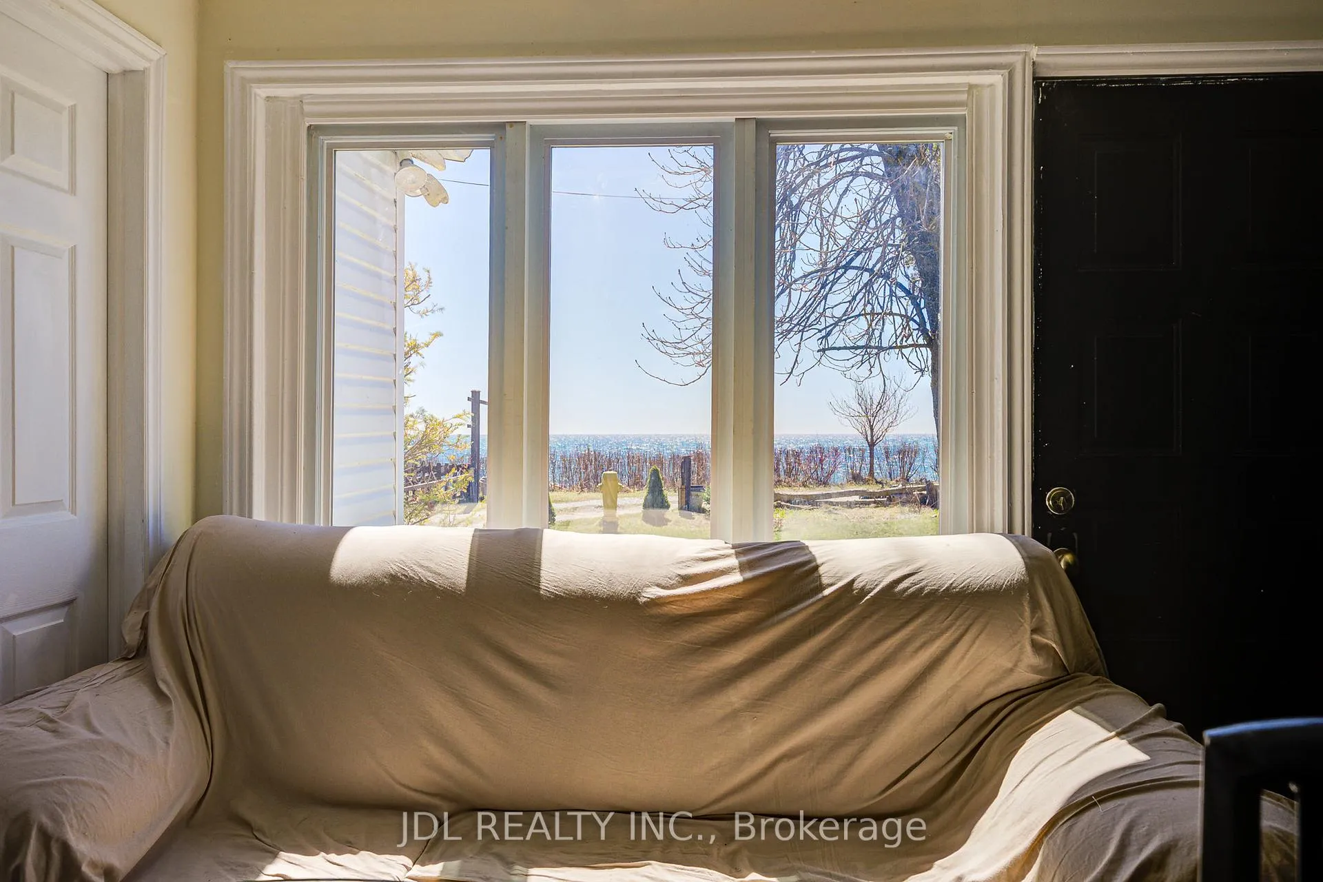 Photo 35 of 462 Crystal Beach Boulevard, Whitby, Whitby Industrial — HOMEH