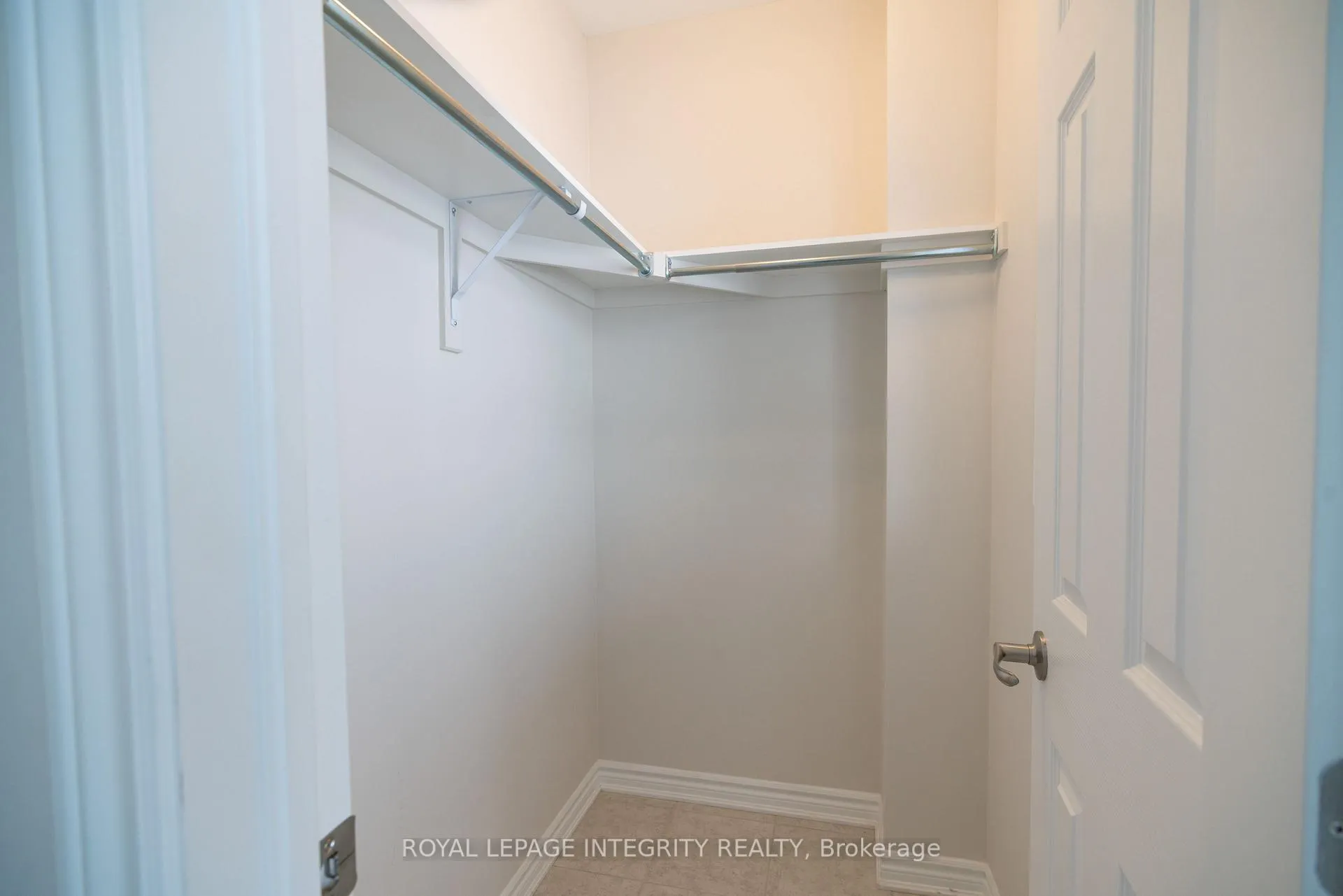 Photo 3 of 540 Culdaff Road, Ottawa, Stittsville (North) — HOMEH