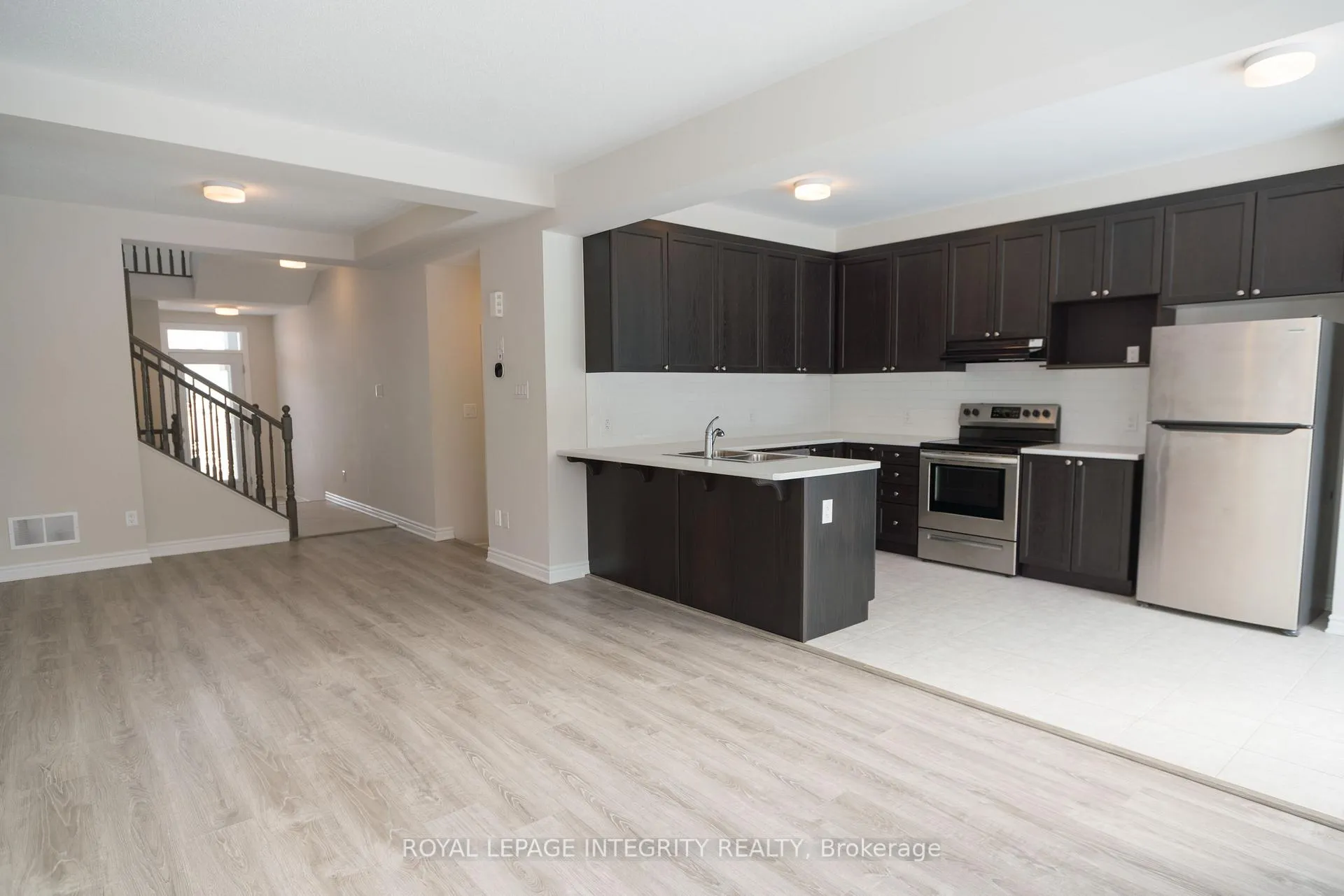 Photo 4 of 540 Culdaff Road, Ottawa, Stittsville (North) — HOMEH