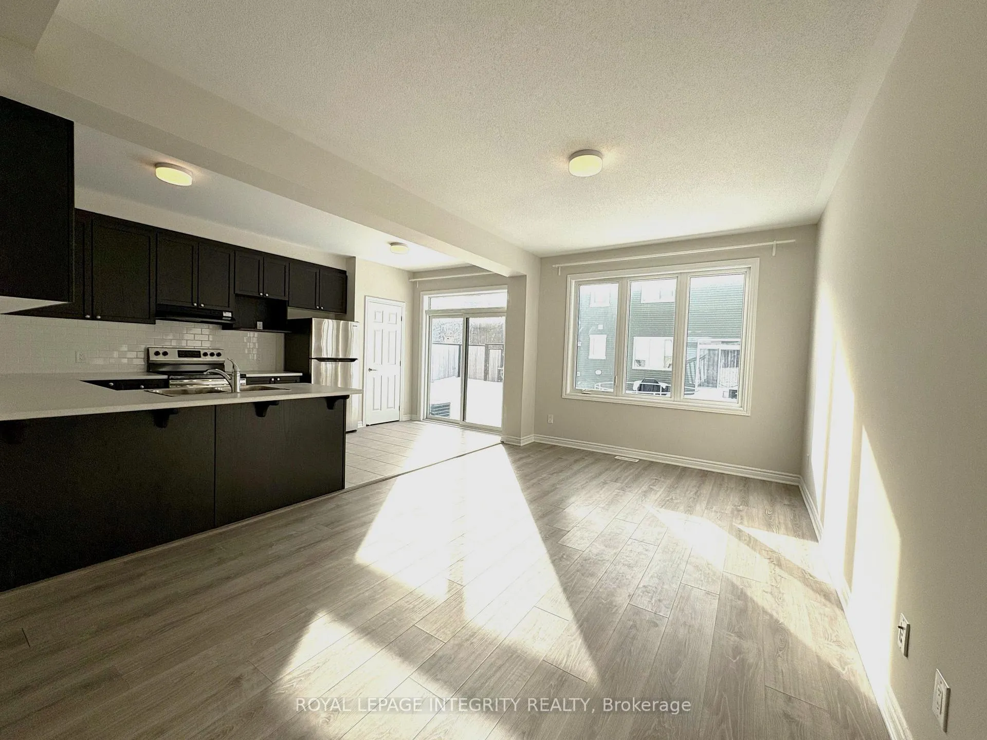 Photo 7 of 540 Culdaff Road, Ottawa, Stittsville (North) — HOMEH