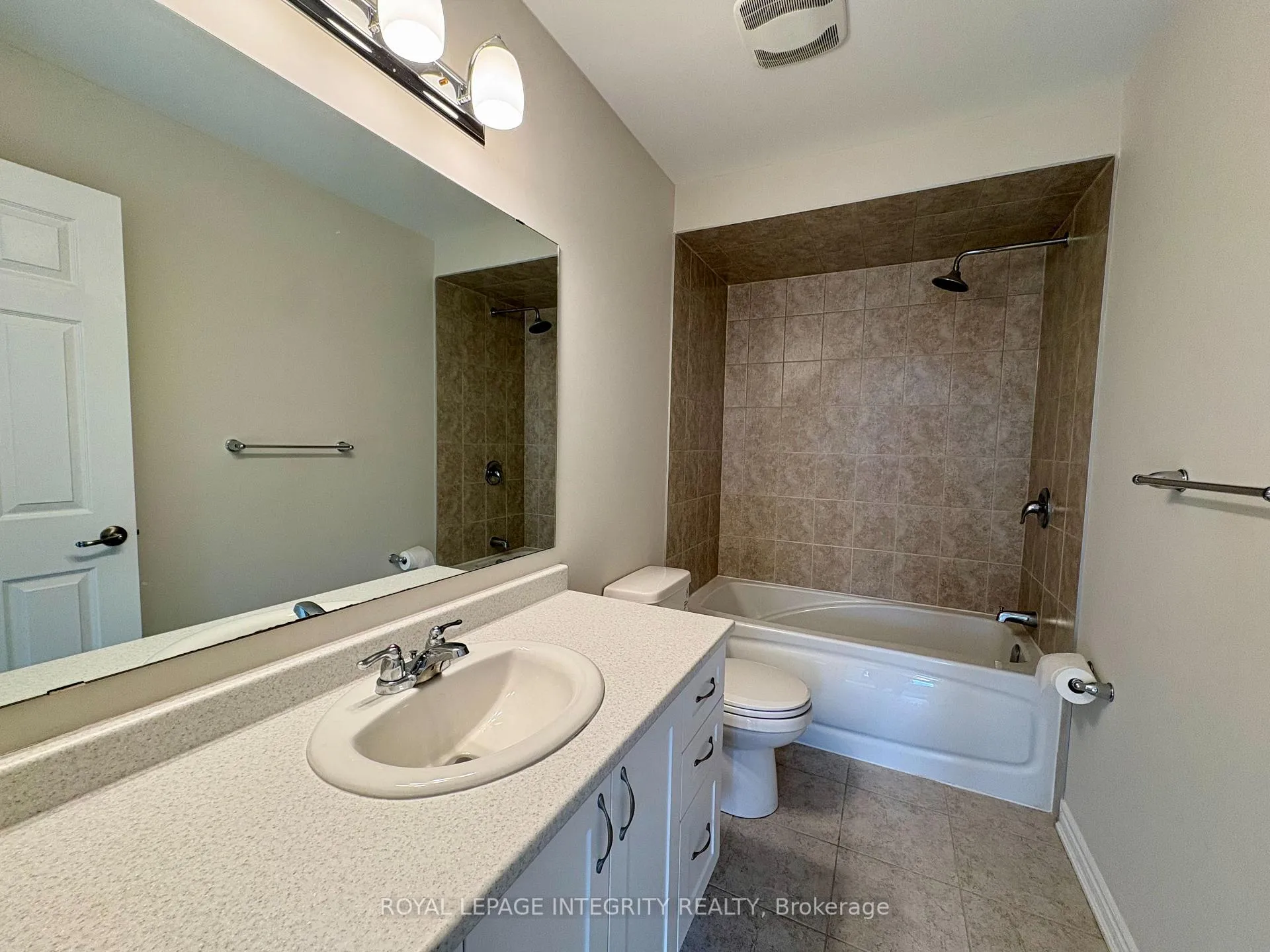 Photo 14 of 540 Culdaff Road, Ottawa, Stittsville (North) — HOMEH