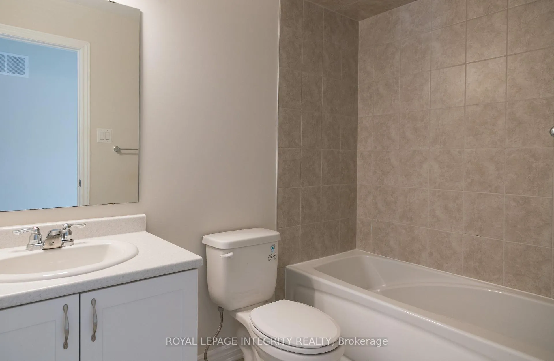 Photo 19 of 540 Culdaff Road, Ottawa, Stittsville (North) — HOMEH
