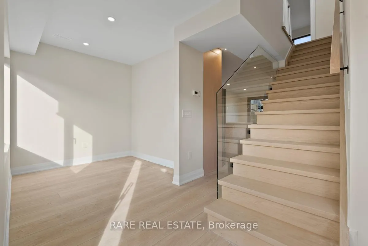Photo 18 of Unit 5, 191 Gledhill Avenue, Toronto, Woodbine-Lumsden — HOMEH