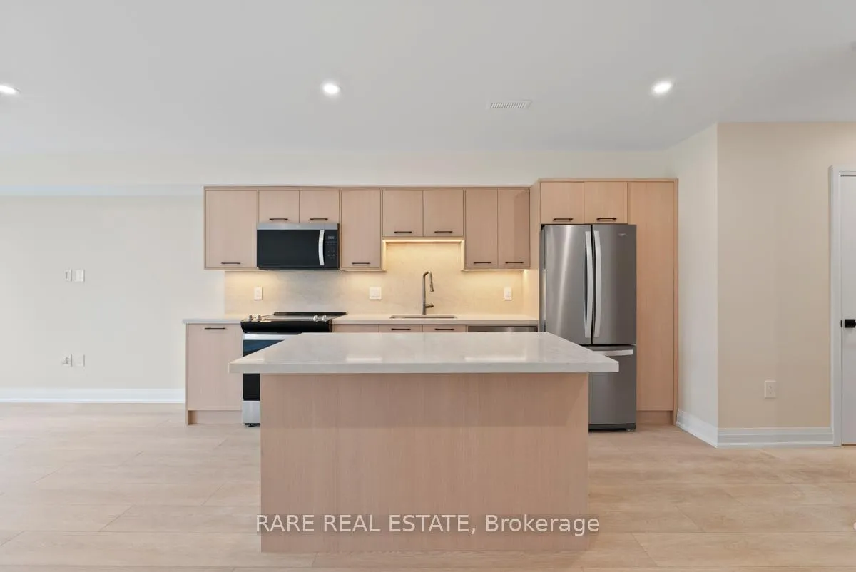 Photo 6 of Unit 3, 191 Gledhill Avenue, Toronto, Woodbine-Lumsden — HOMEH