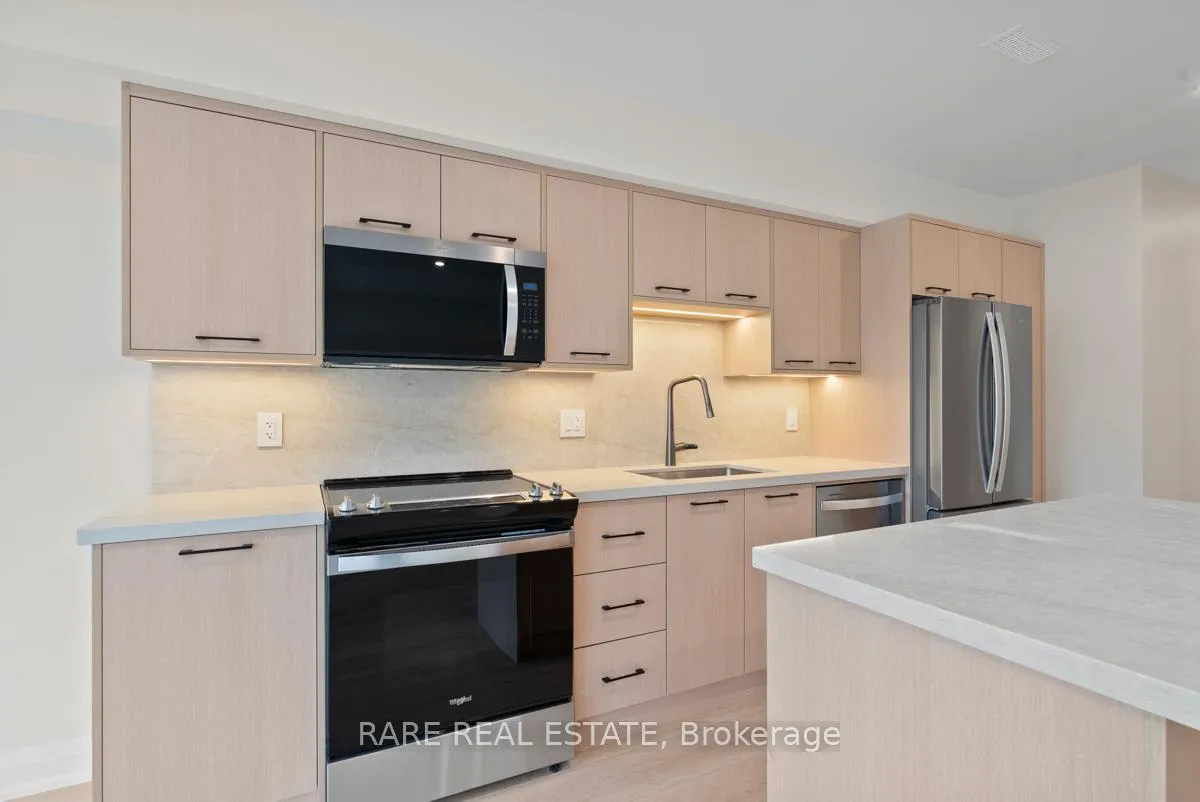 Photo 7 of Unit 3, 191 Gledhill Avenue, Toronto, Woodbine-Lumsden — HOMEH