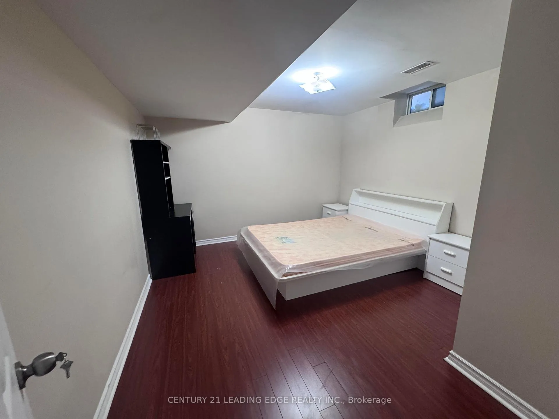 Photo 4 of Unit BSMT B, 304 Elson Street, Markham, Cedarwood — HOMEH