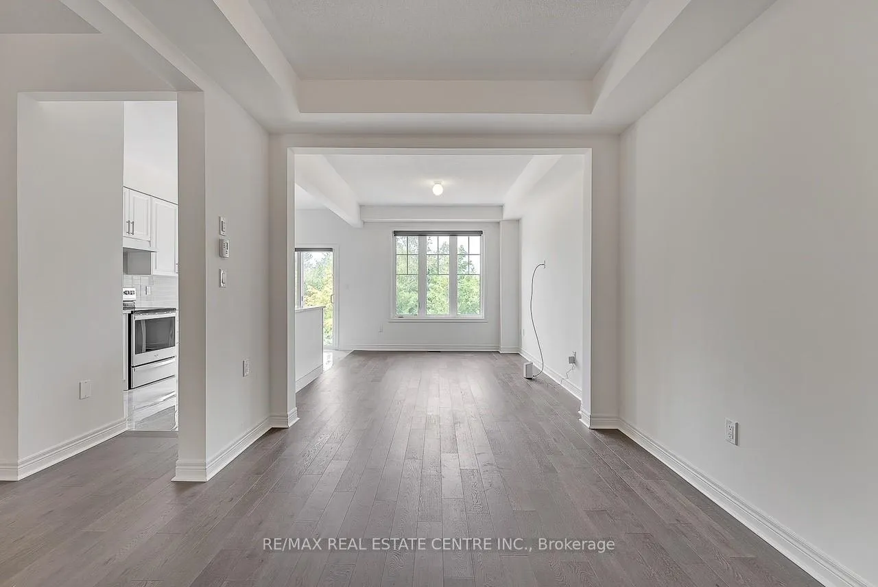 Photo 9 of 1215 Jim Brewster Circle, Oshawa, Eastdale — HOMEH