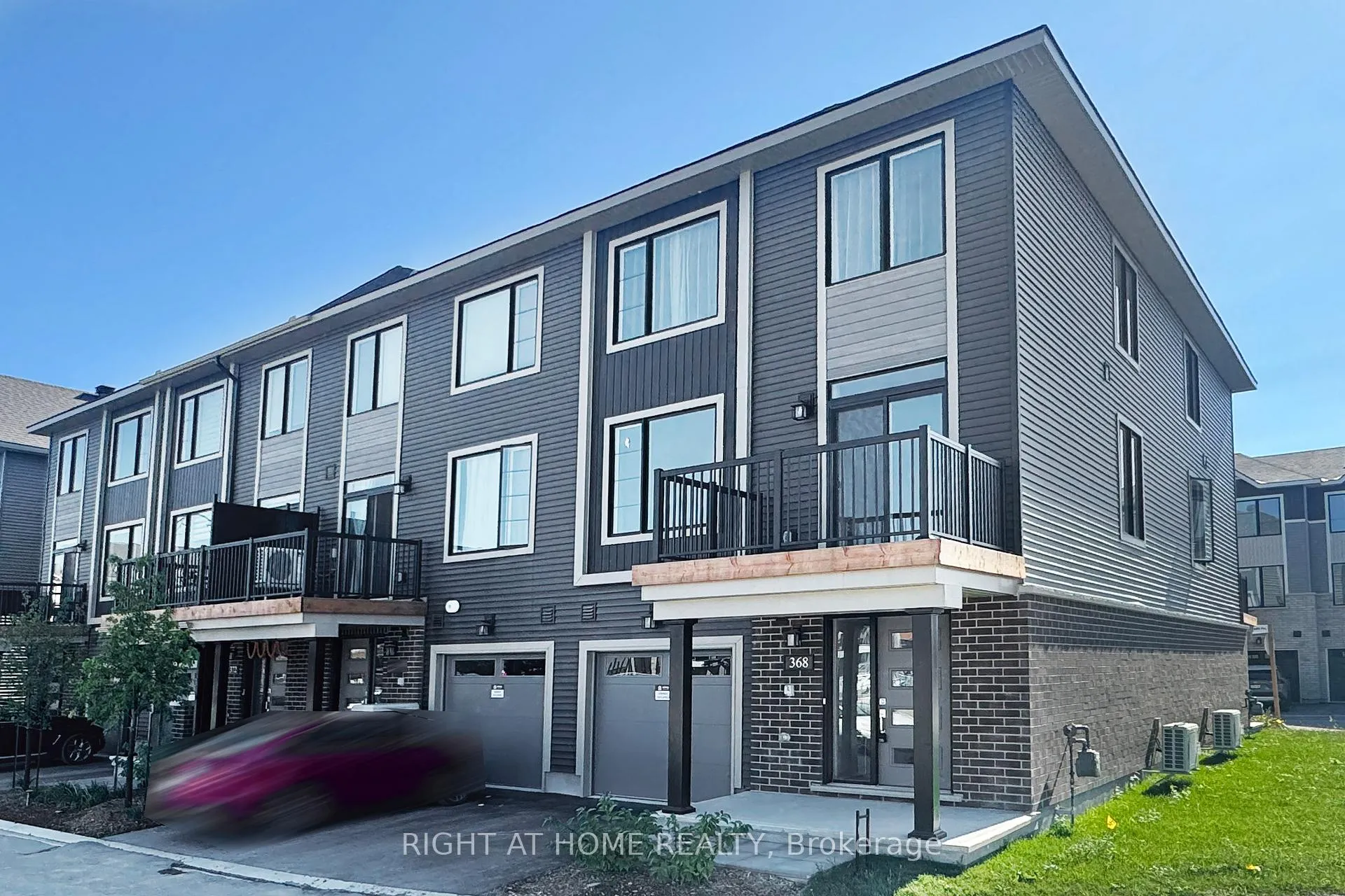 Photo 2 of 368 Clearpath Private, Ottawa, Kanata - Kanata Lakes/Heritage Hills — HOMEH
