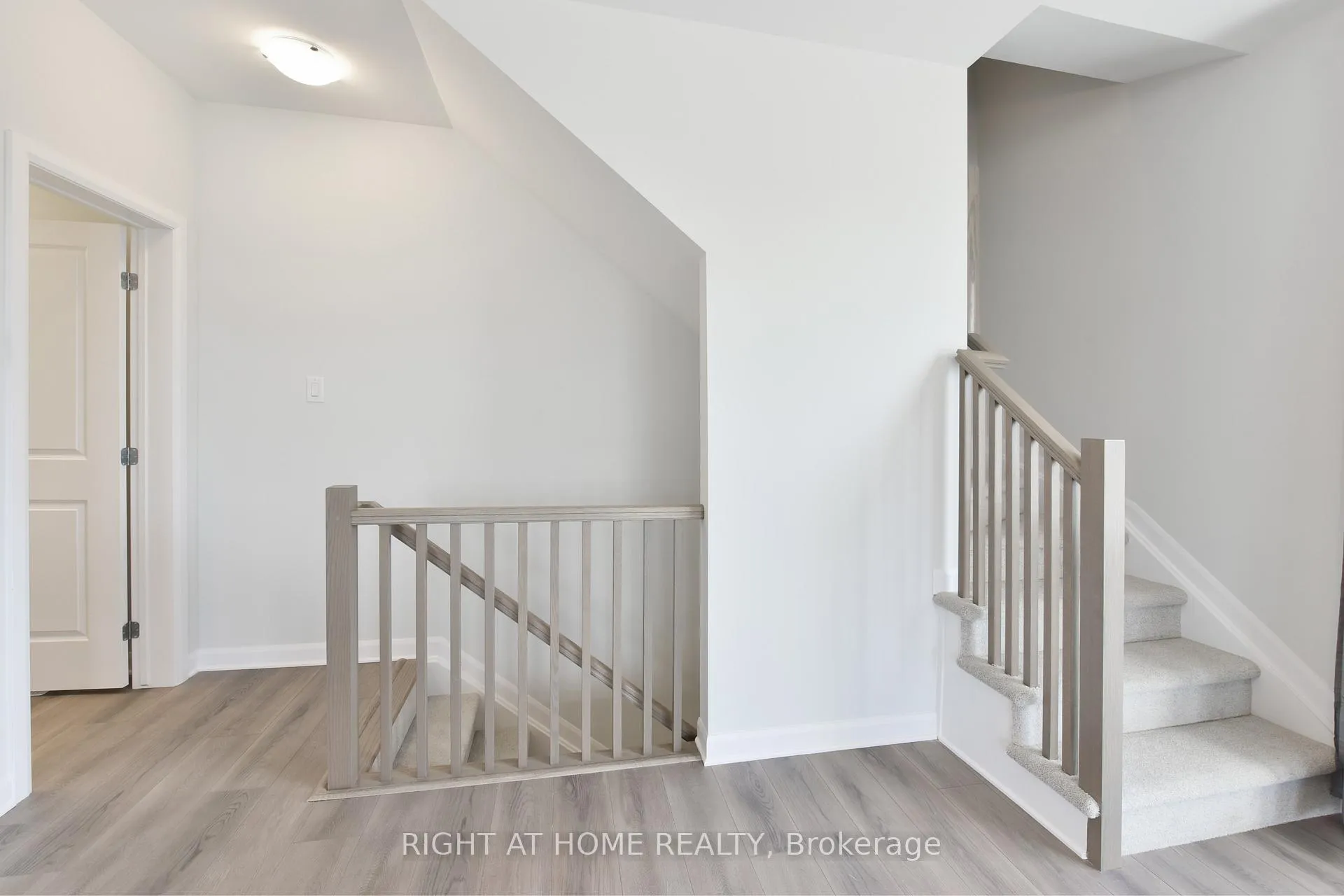 Photo 8 of 368 Clearpath Private, Ottawa, Kanata - Kanata Lakes/Heritage Hills — HOMEH