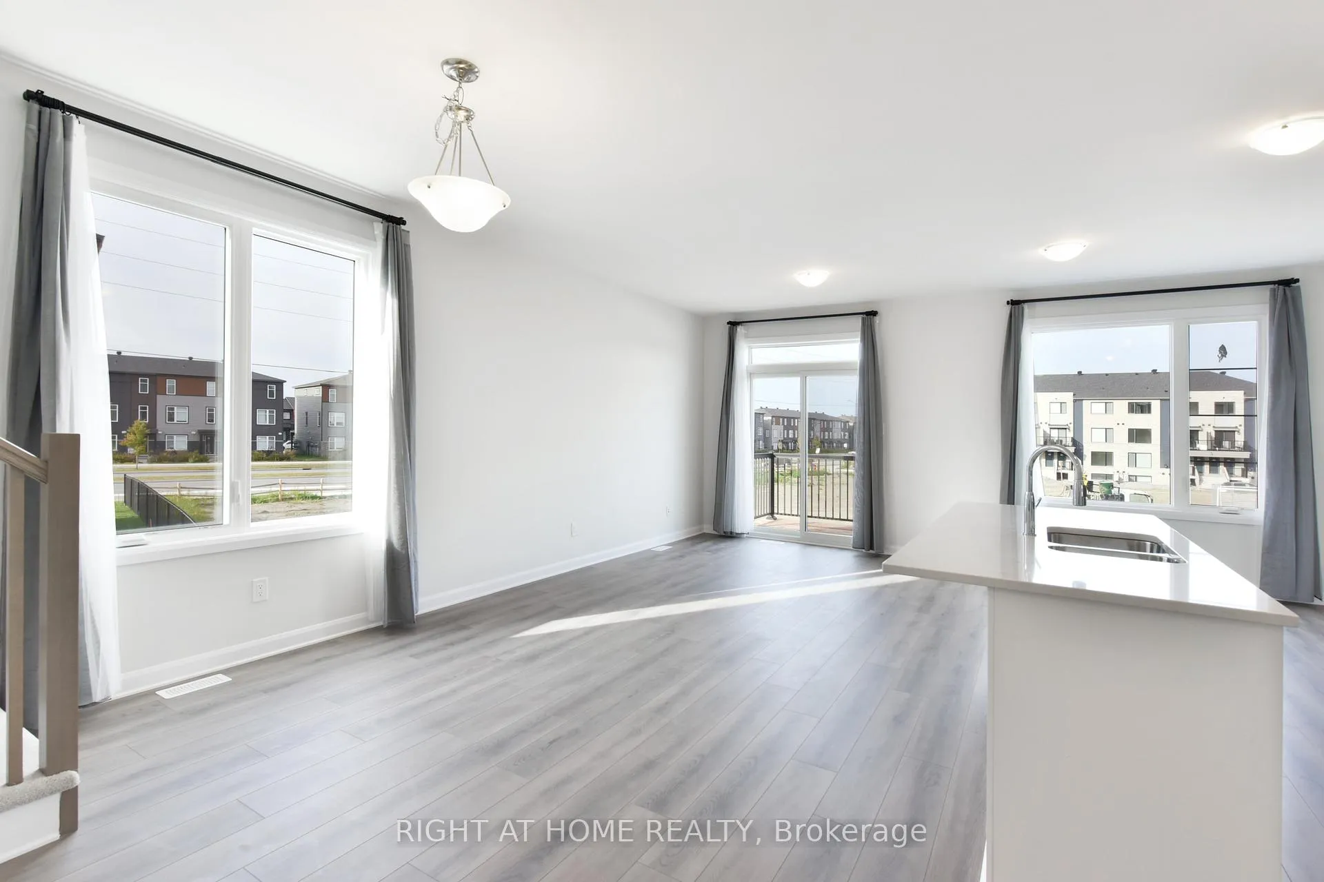 Photo 9 of 368 Clearpath Private, Ottawa, Kanata - Kanata Lakes/Heritage Hills — HOMEH