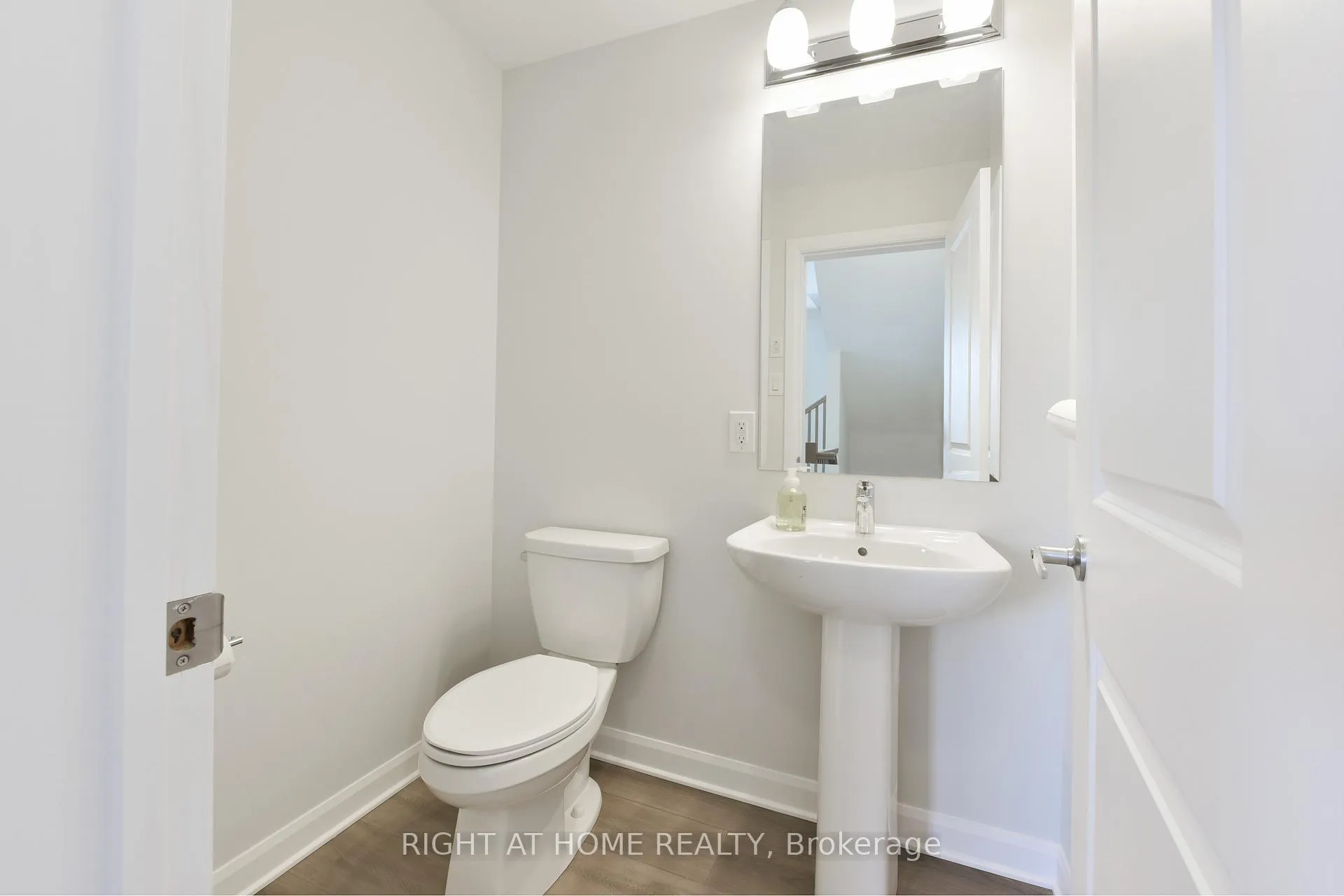 Photo 15 of 368 Clearpath Private, Ottawa, Kanata - Kanata Lakes/Heritage Hills — HOMEH