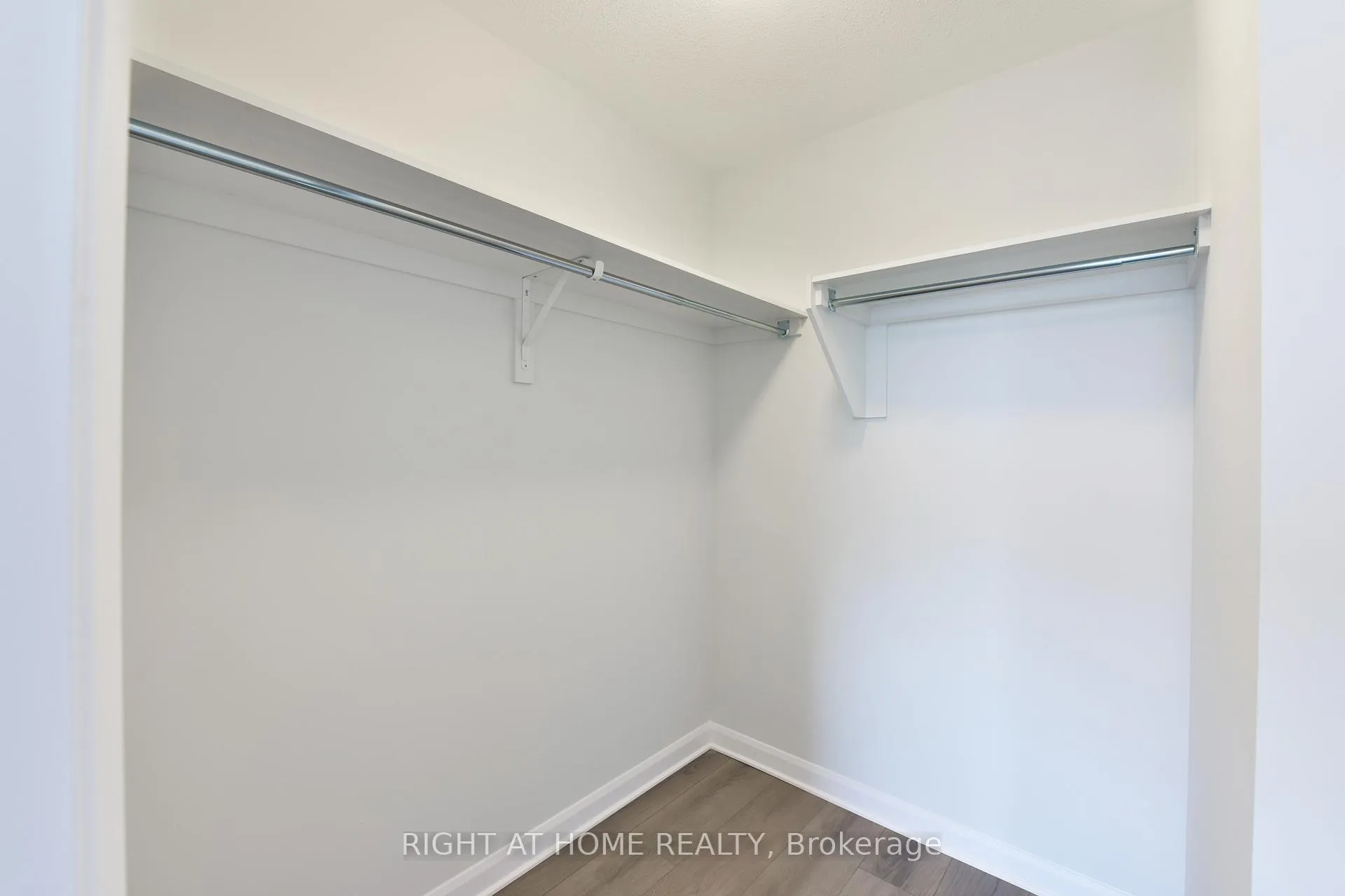 Photo 18 of 368 Clearpath Private, Ottawa, Kanata - Kanata Lakes/Heritage Hills — HOMEH