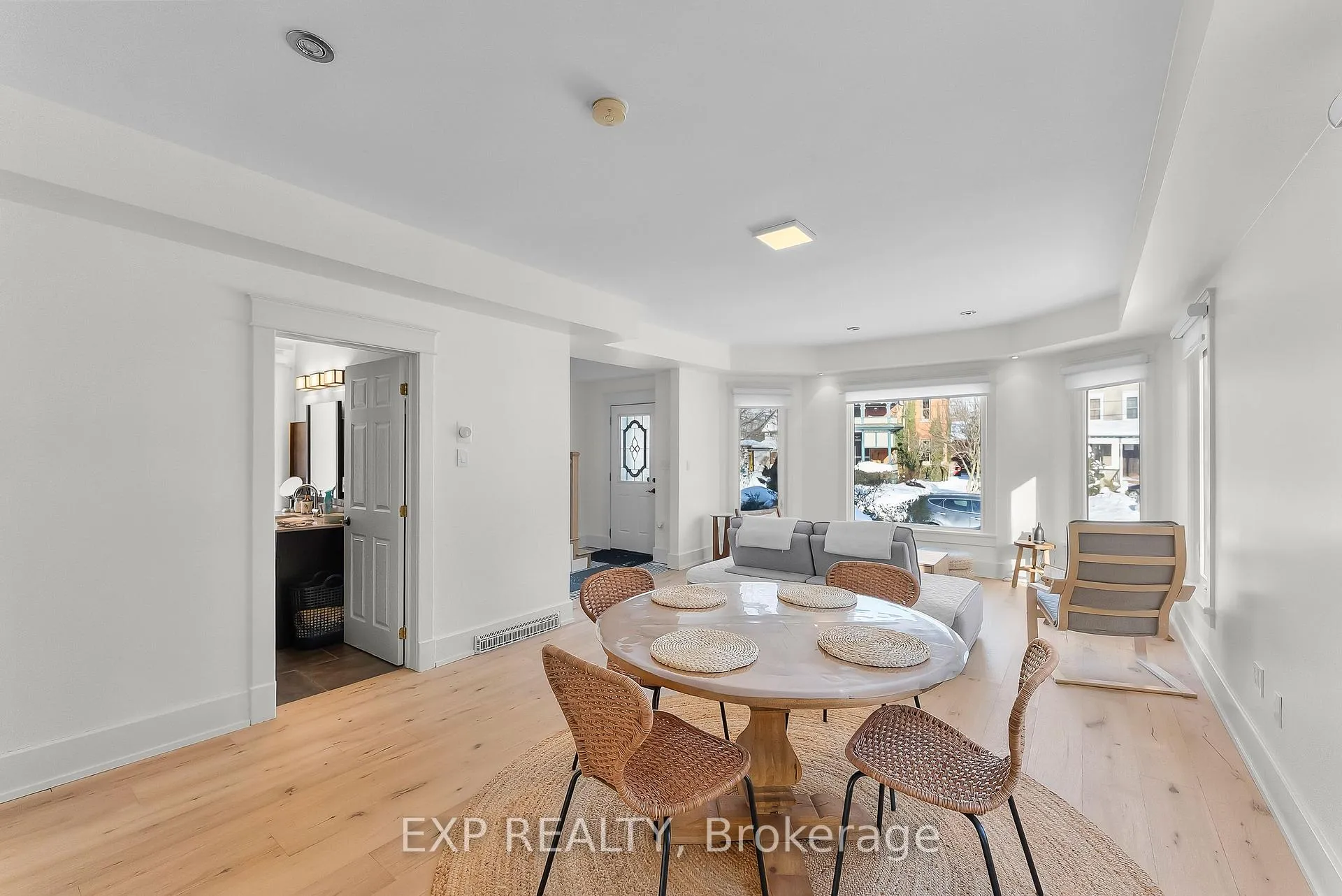 Photo 11 of 4330 Simcoe Street, Niagara Falls, Downtown — HOMEH