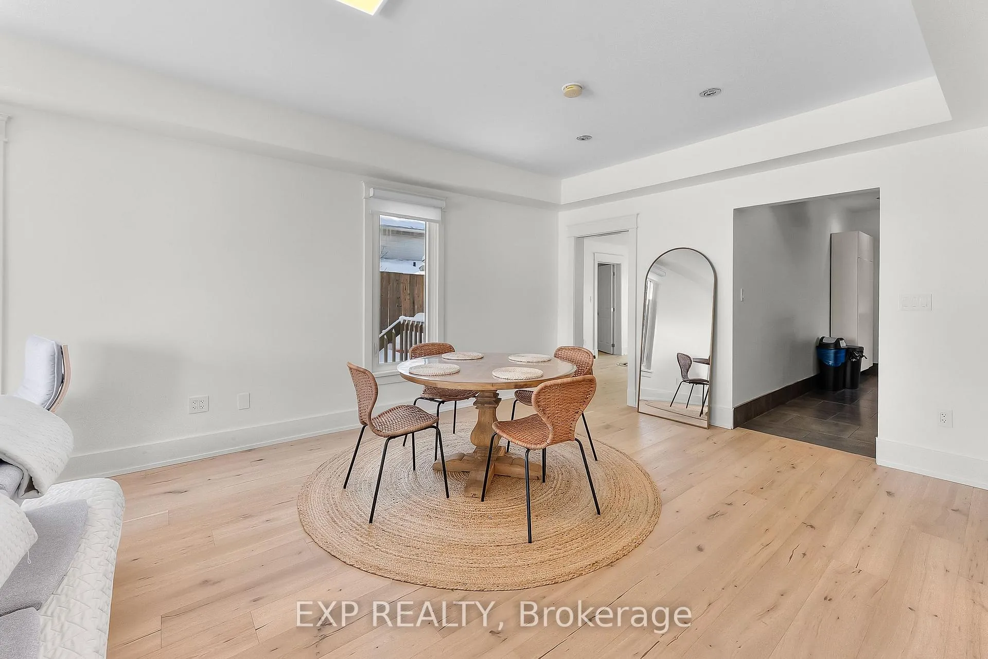 Photo 13 of 4330 Simcoe Street, Niagara Falls, Downtown — HOMEH