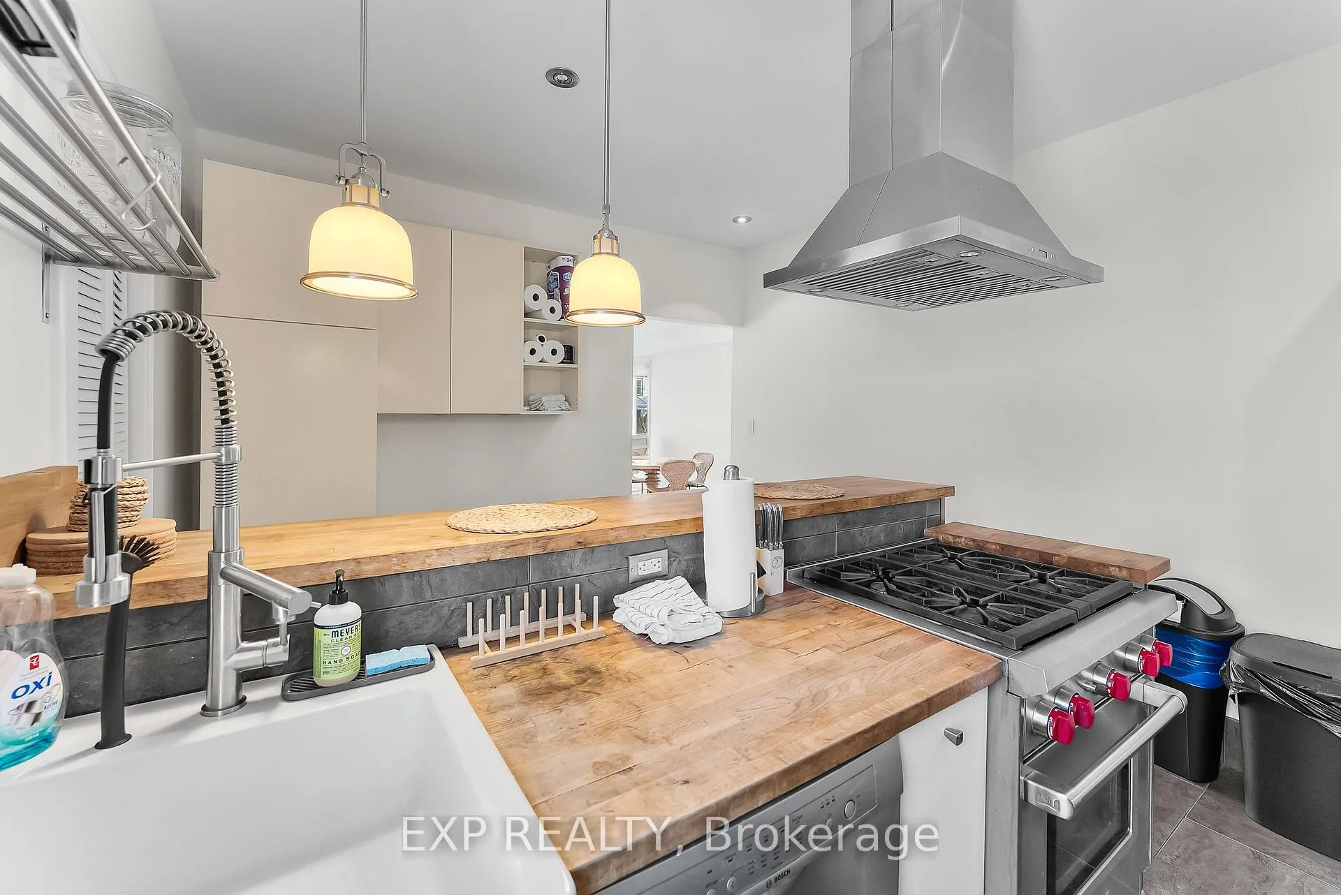 Photo 16 of 4330 Simcoe Street, Niagara Falls, Downtown — HOMEH