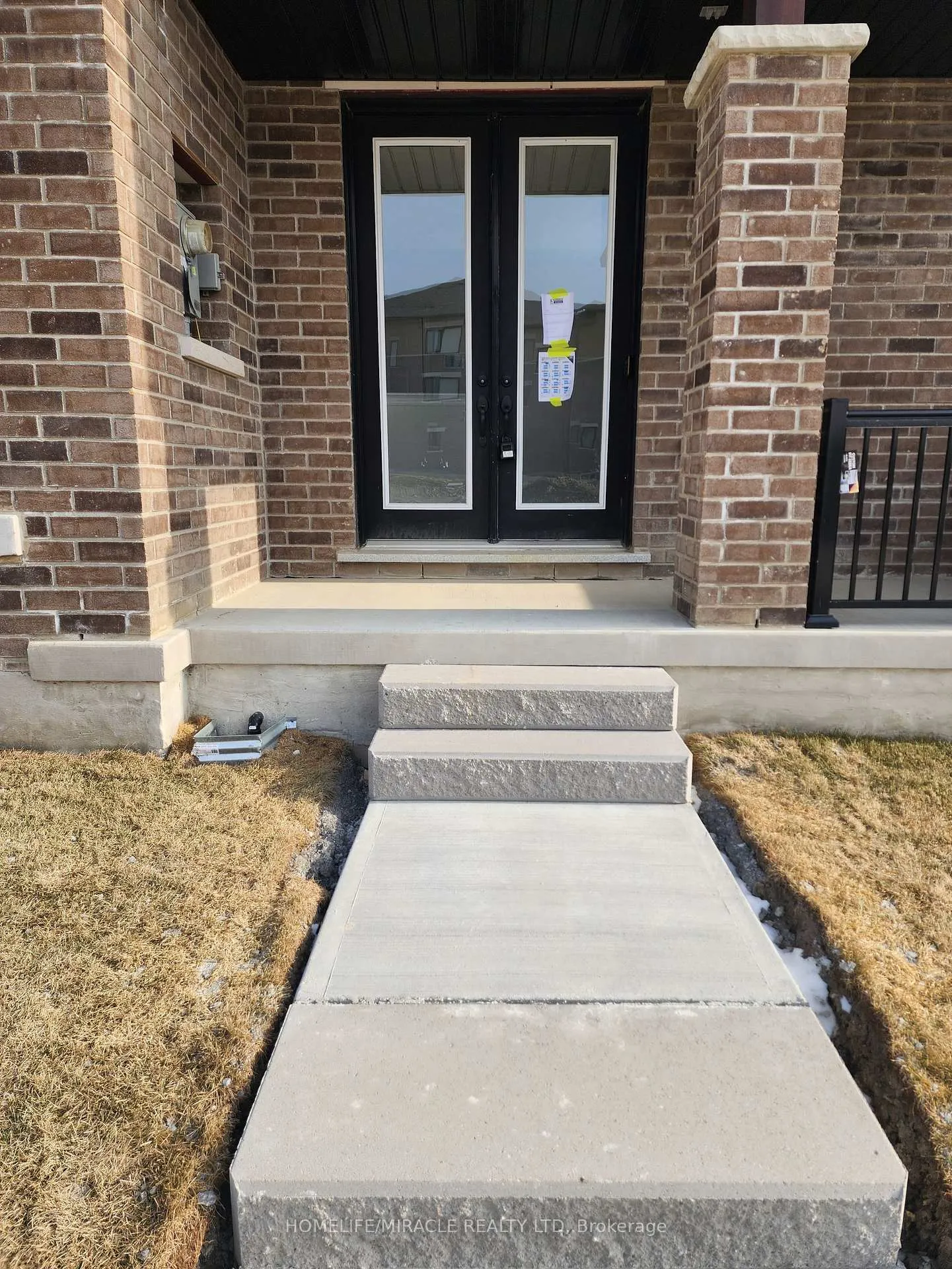 Photo 2 of 102 Thule Street, Vaughan, Vellore Village — HOMEH