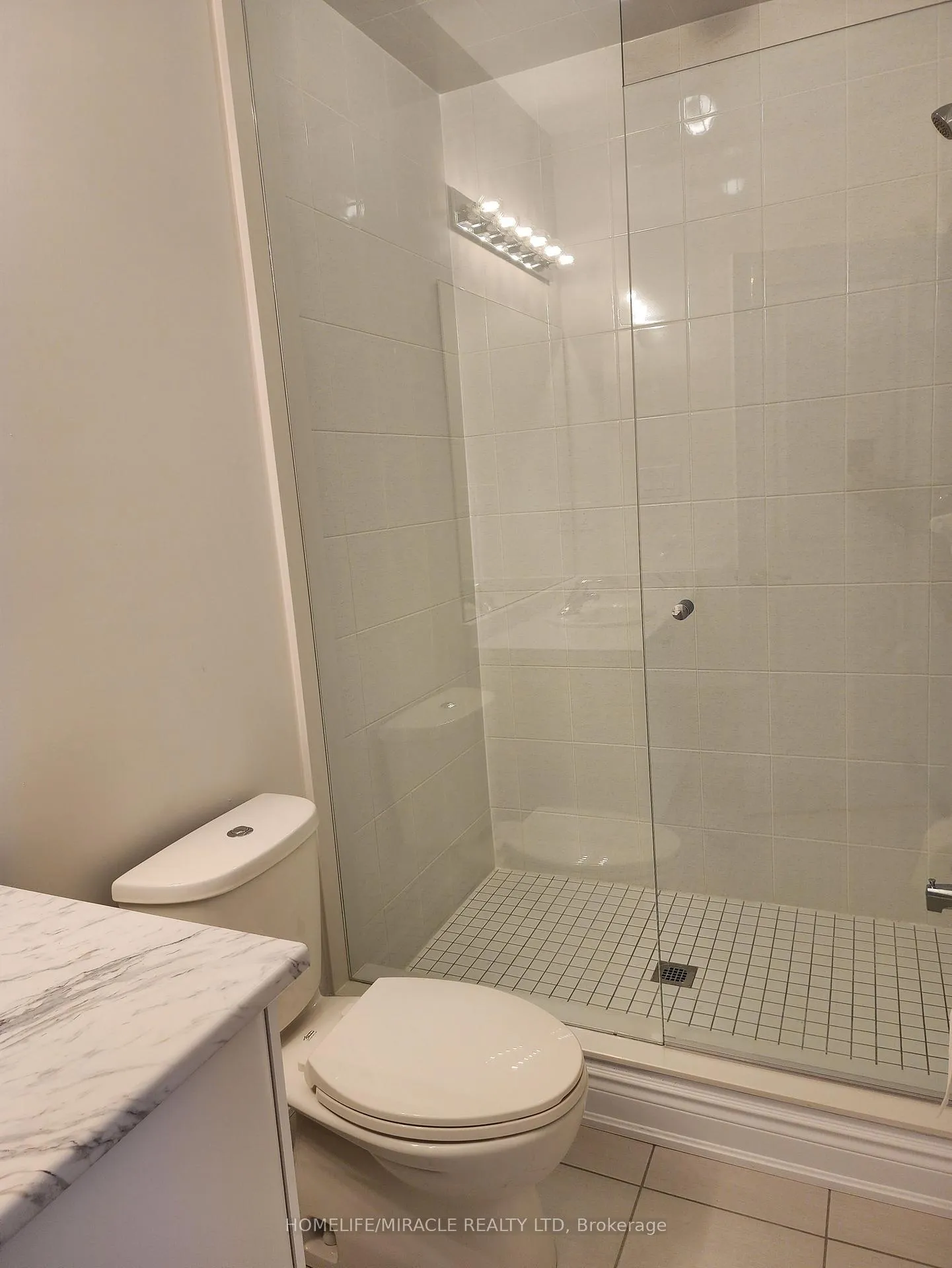 Photo 17 of 102 Thule Street, Vaughan, Vellore Village — HOMEH