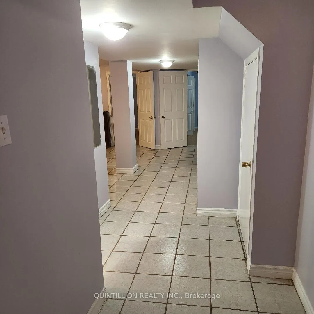 Photo 2 of Unit Bsmt, 7 Stather Crescent, Markham, Milliken Mills East — HOMEH