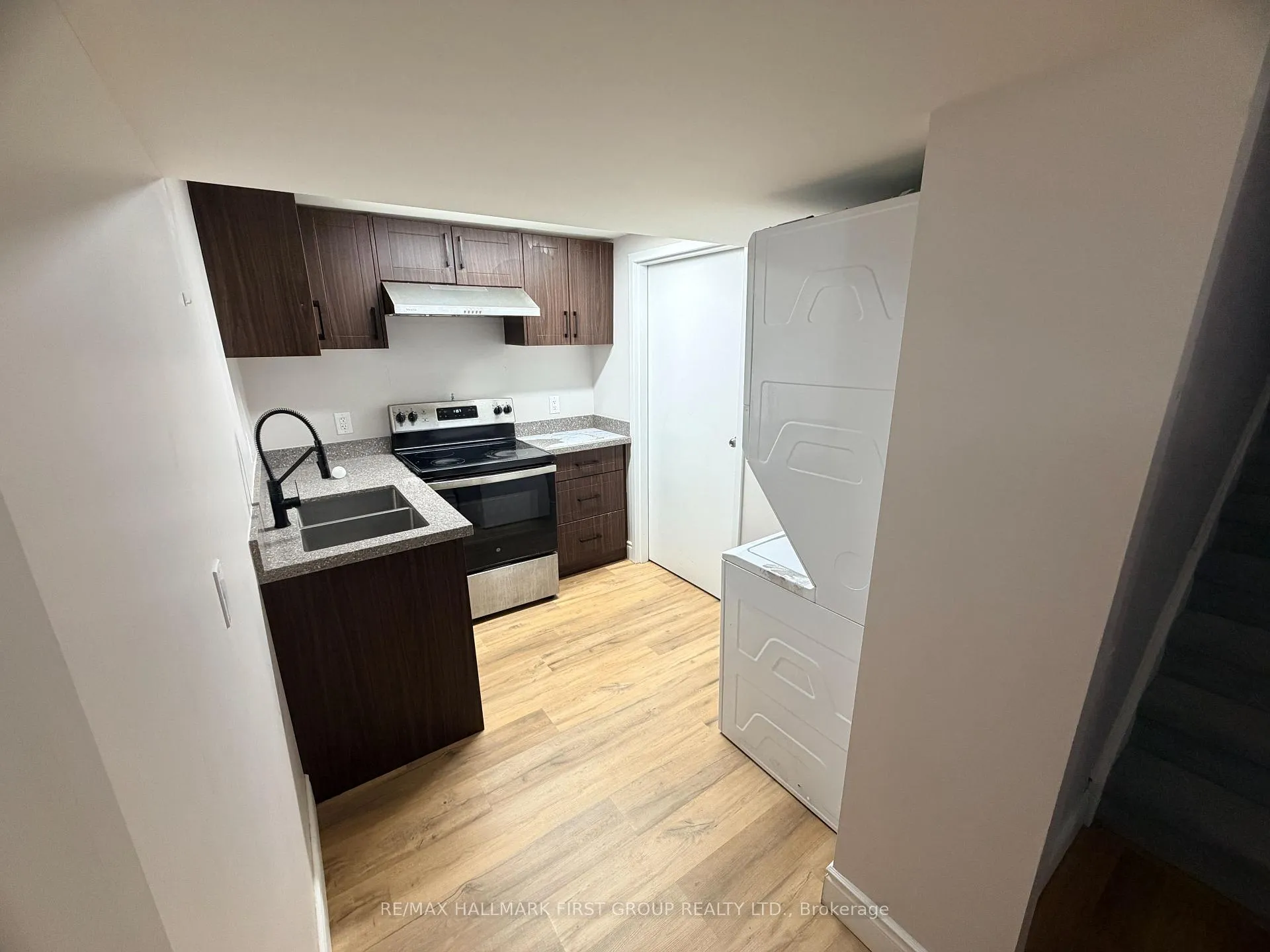 Photo 10 of 4 Parkins Drive, Ajax, Central — HOMEH