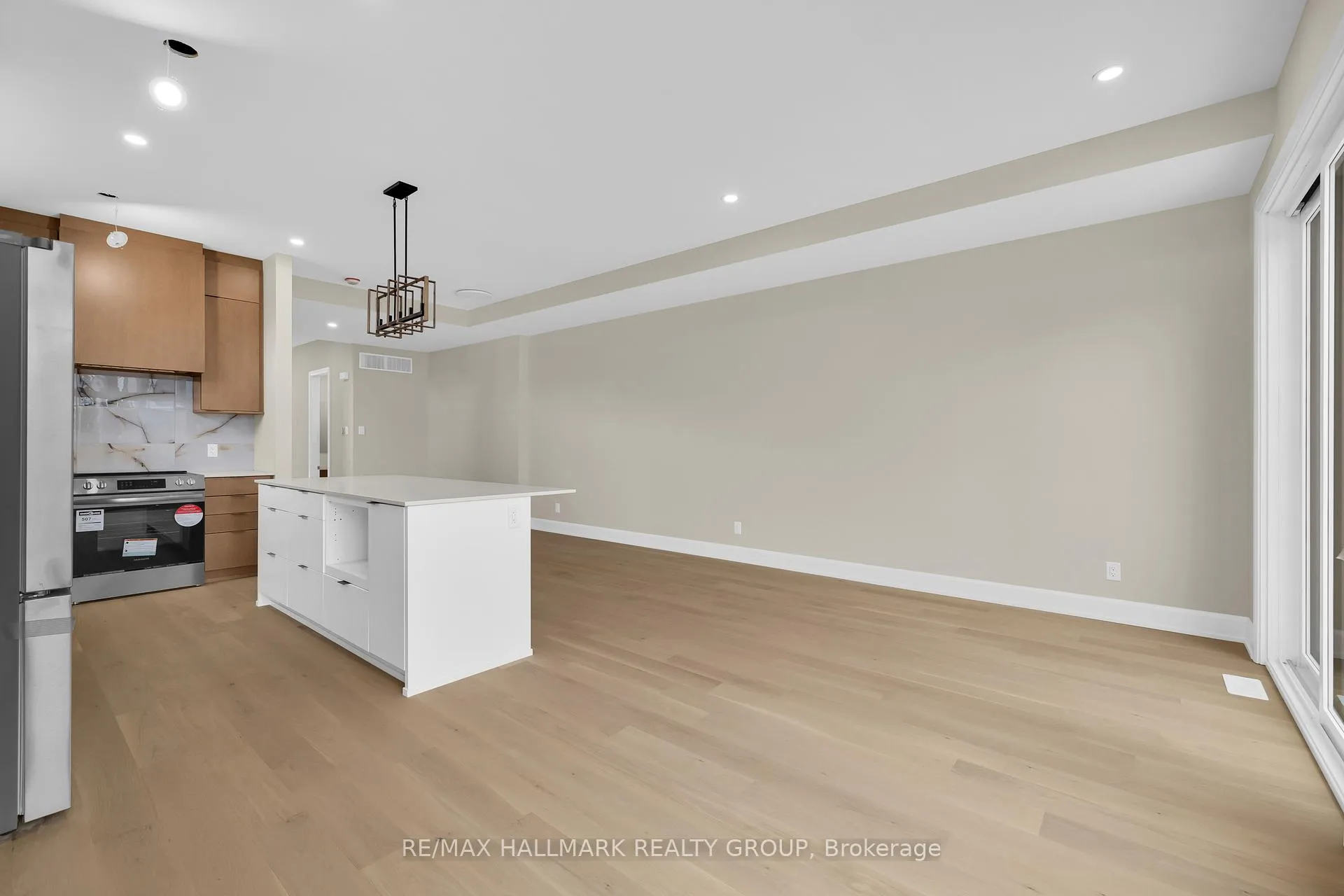 Photo 18 of 507 Dawson Avenue, Ottawa, Westboro/Hampton Park — HOMEH