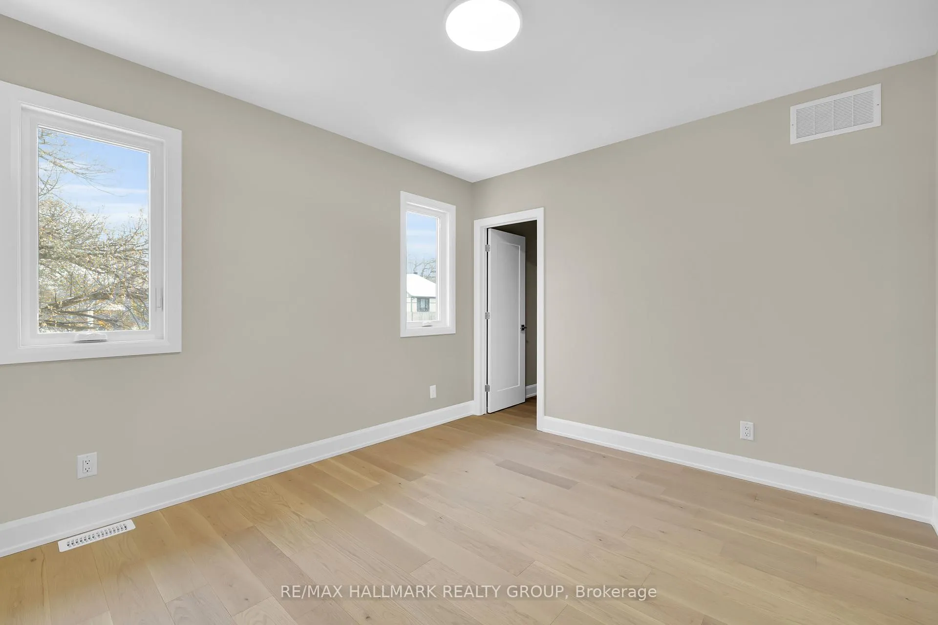 Photo 30 of 507 Dawson Avenue, Ottawa, Westboro/Hampton Park — HOMEH