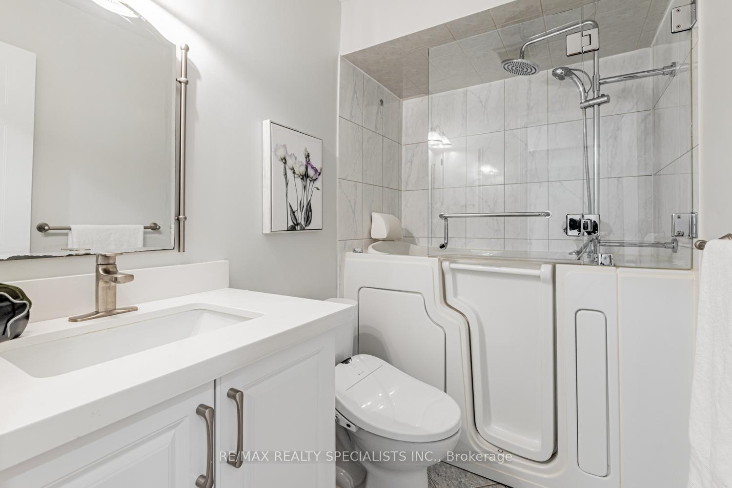 Photo 15 of 42 Resnik Drive, Clarington, Newcastle — HOMEH