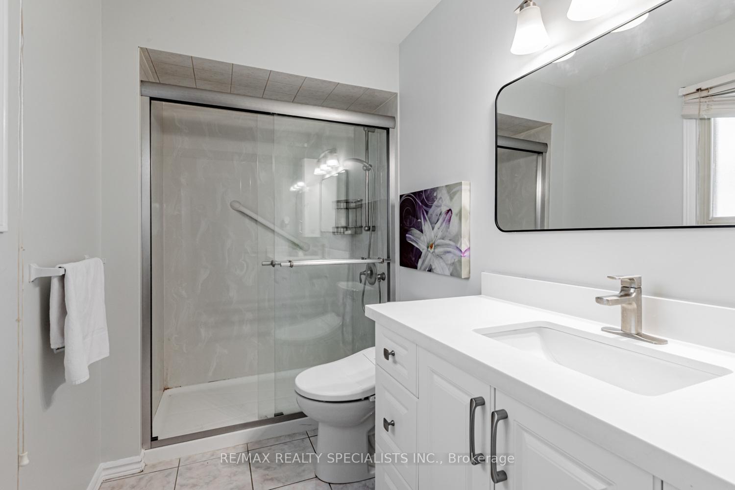 Photo 20 of 42 Resnik Drive, Clarington, Newcastle — HOMEH