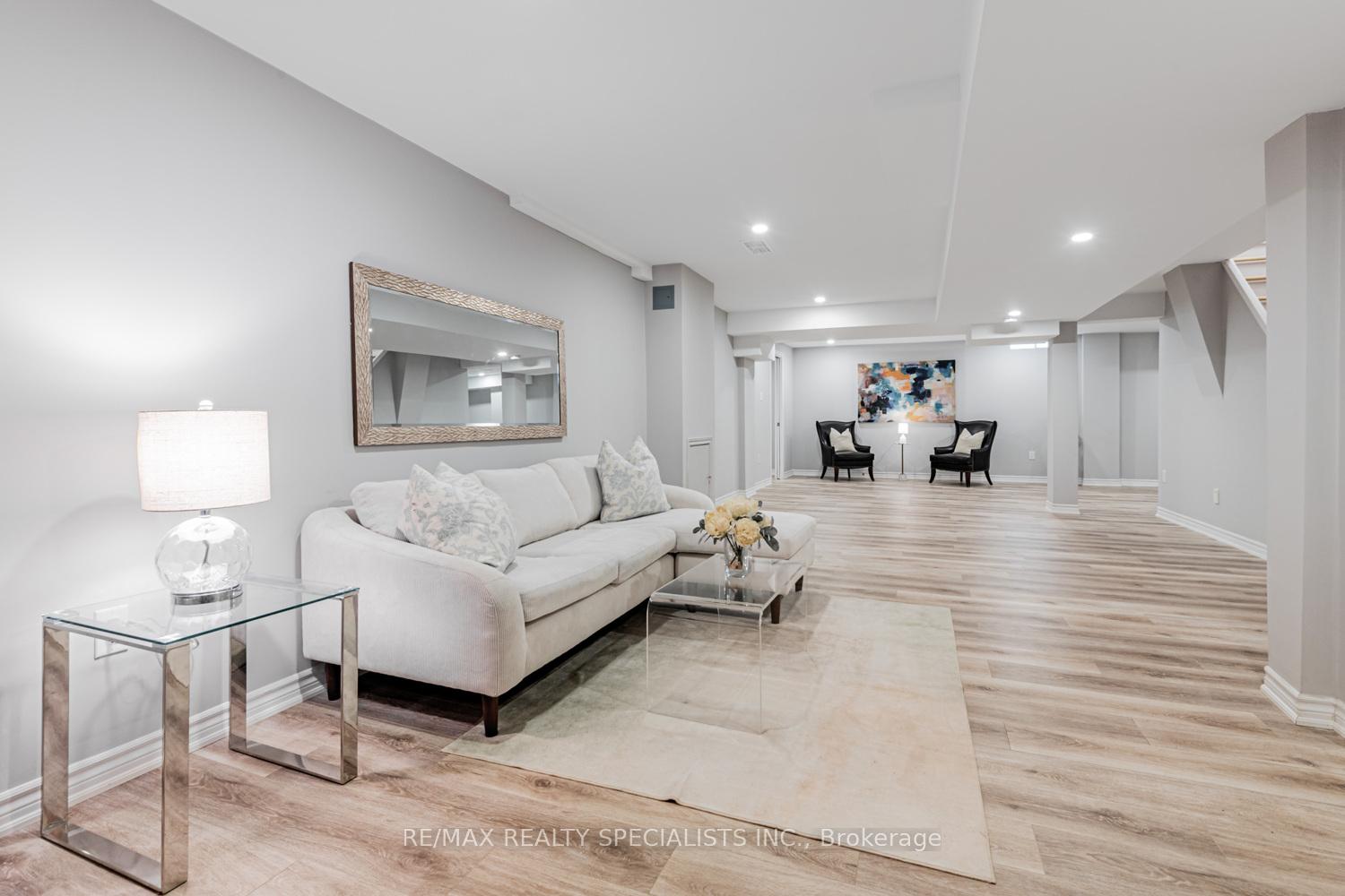 Photo 22 of 42 Resnik Drive, Clarington, Newcastle — HOMEH