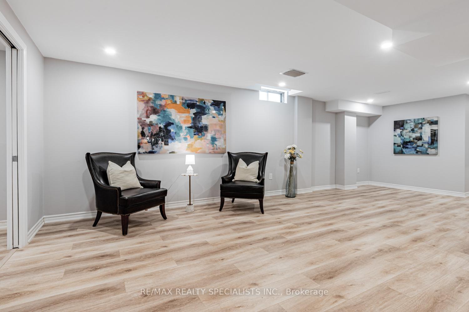 Photo 23 of 42 Resnik Drive, Clarington, Newcastle — HOMEH