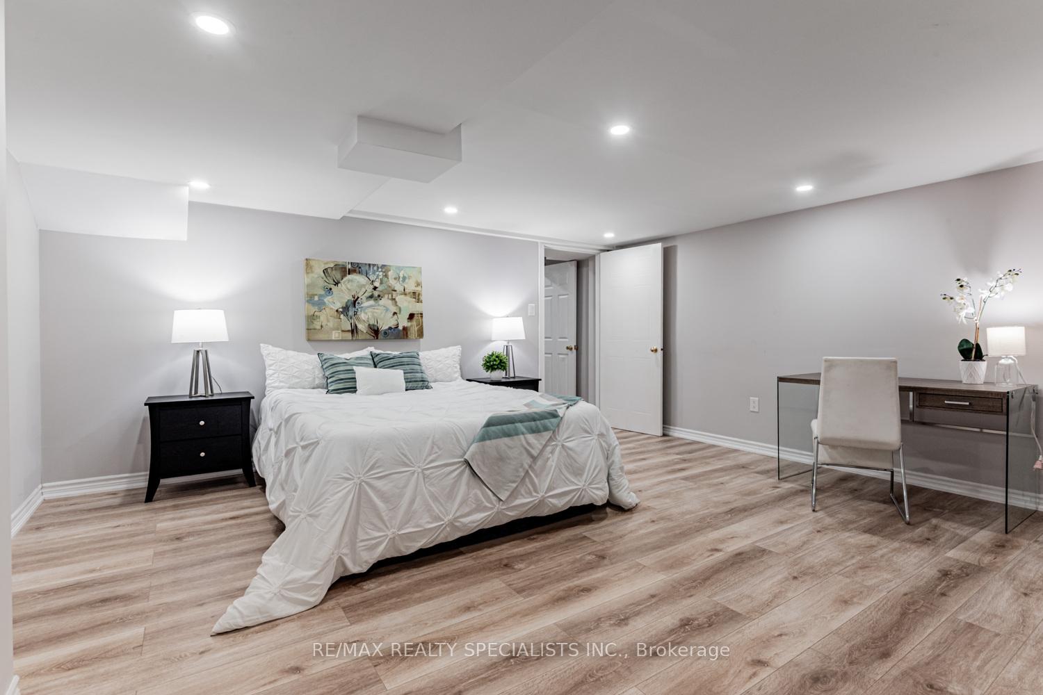 Photo 27 of 42 Resnik Drive, Clarington, Newcastle — HOMEH