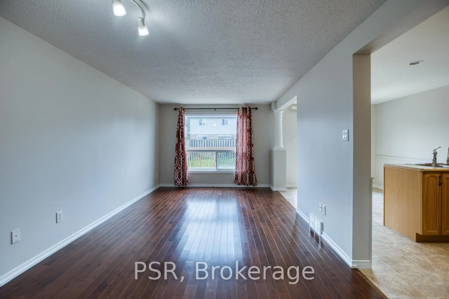Photo 10 of 578 Chesapeake Crescent, Waterloo, Eastbridge — HOMEH