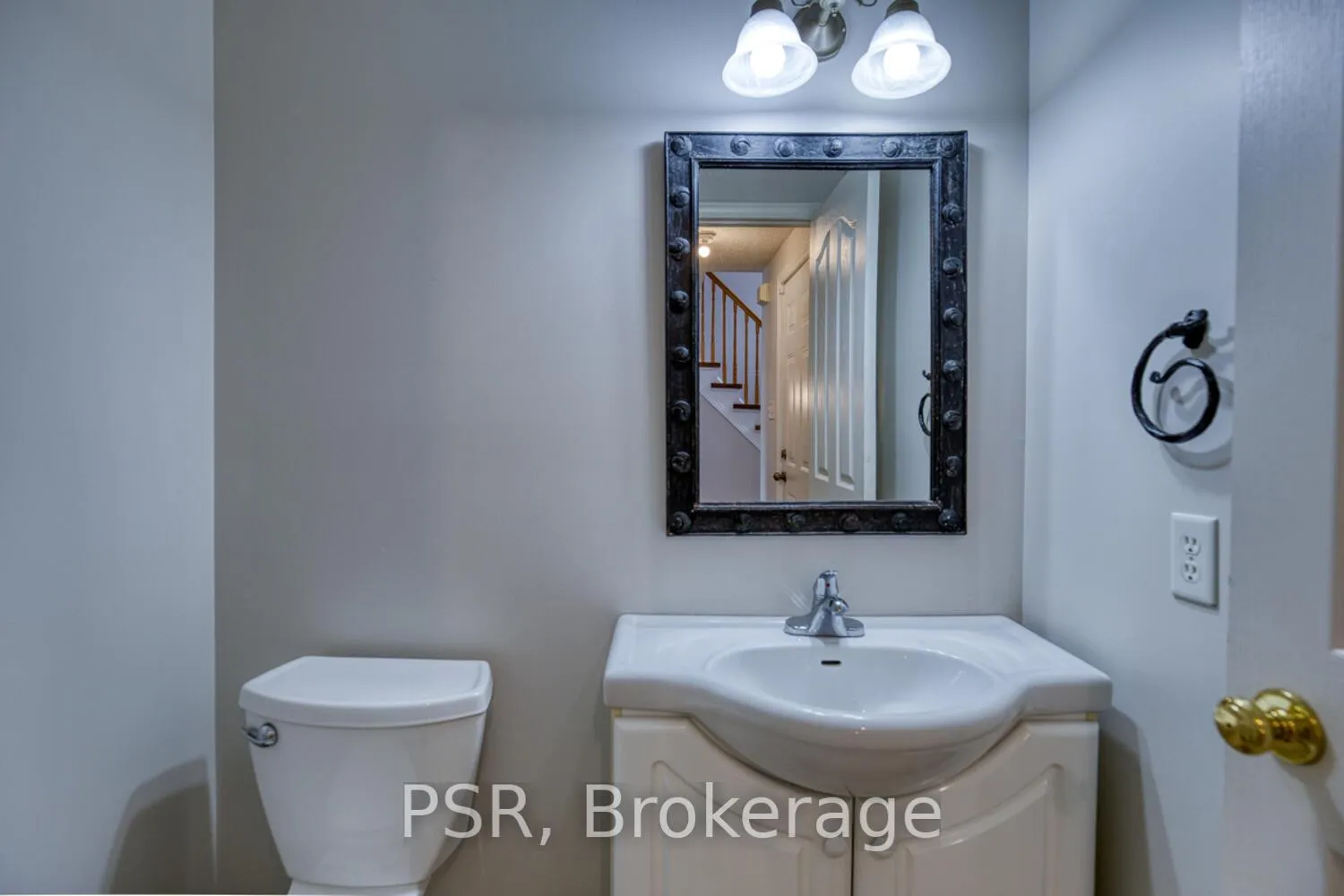 Photo 13 of 578 Chesapeake Crescent, Waterloo, Eastbridge — HOMEH