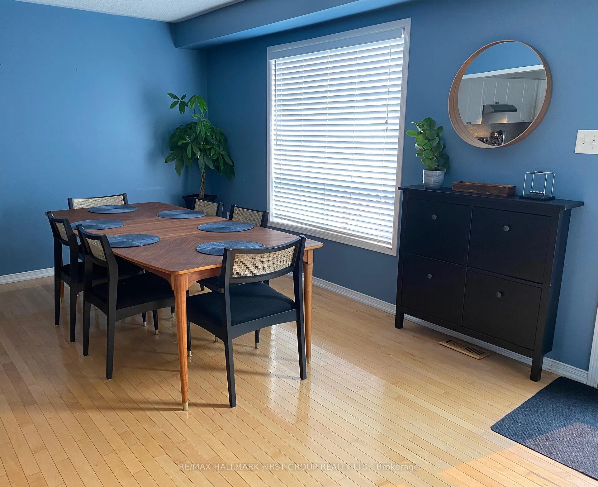 Photo 7 of 902 Audley Road S, Ajax, South East — HOMEH