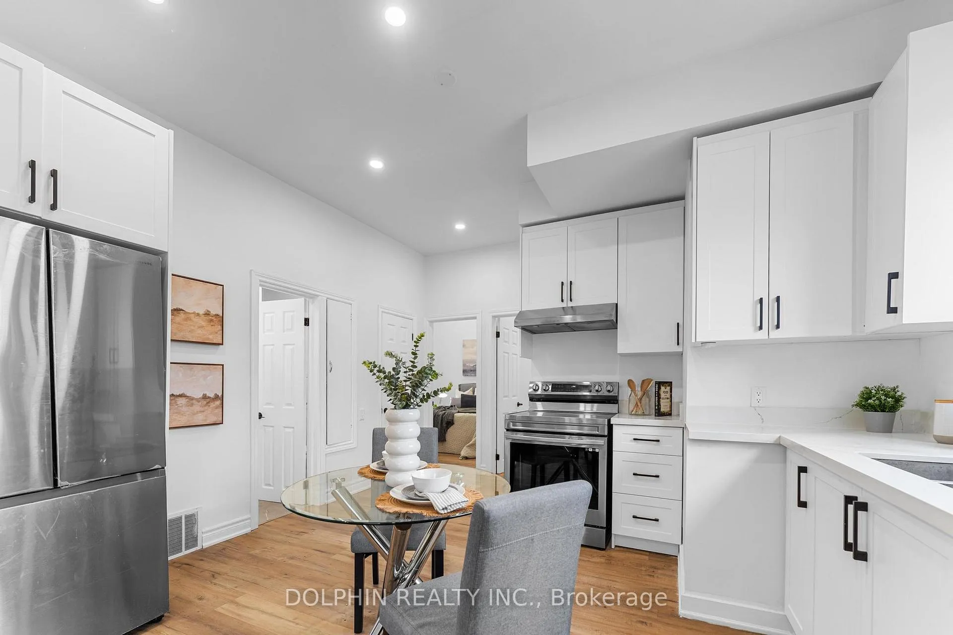 Photo 7 of Unit Upper, 5 Victoria Street, Clarington, Bowmanville — HOMEH